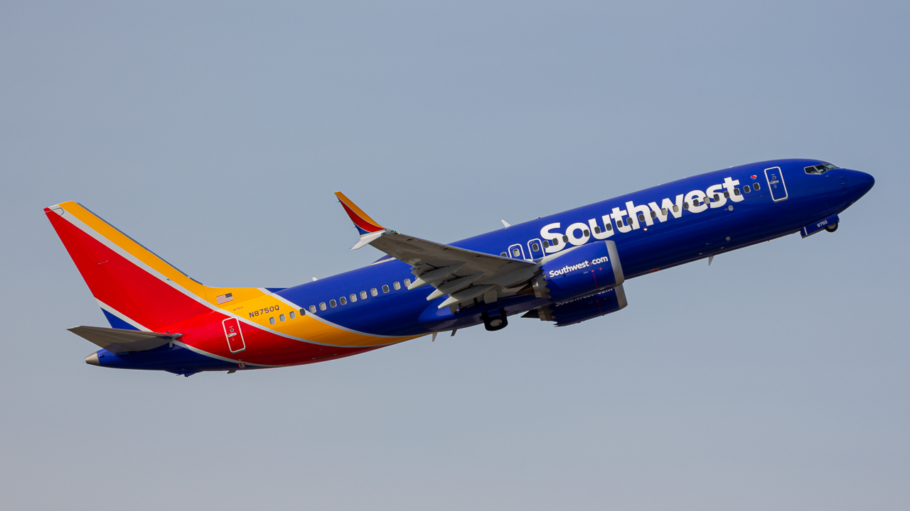Full size: Southwest Airlines Boeing 737 MAX 8 N8750Q at John Glenn Columbus International Airport