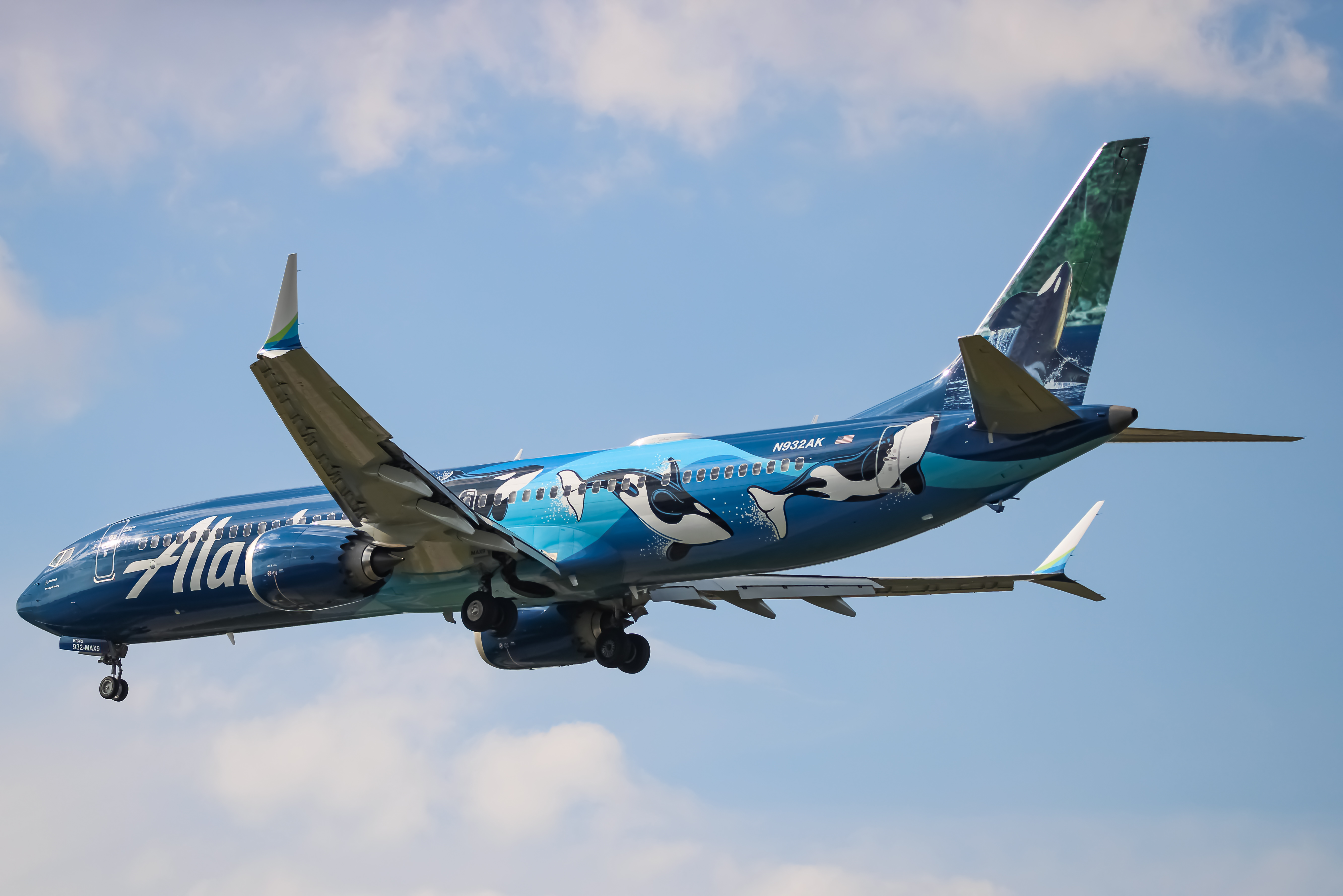 Full size: Alaska Airlines Boeing 737 MAX 9 N932AK at Baltimore/Washington International Thurgood Marshall Airport