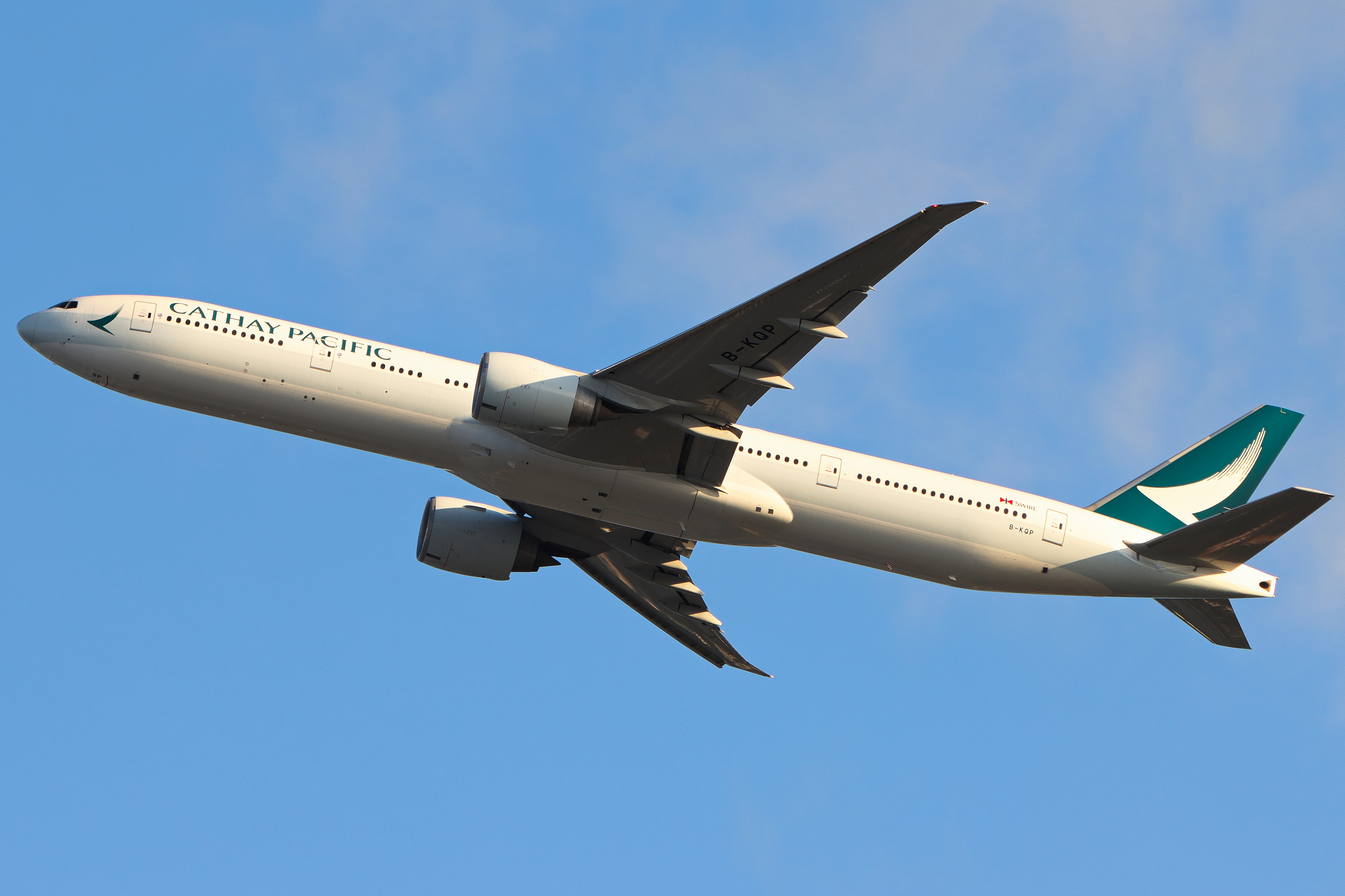 Full size: Cathay Pacific Boeing 777-300ER B-KQP at Hong Kong International Airport