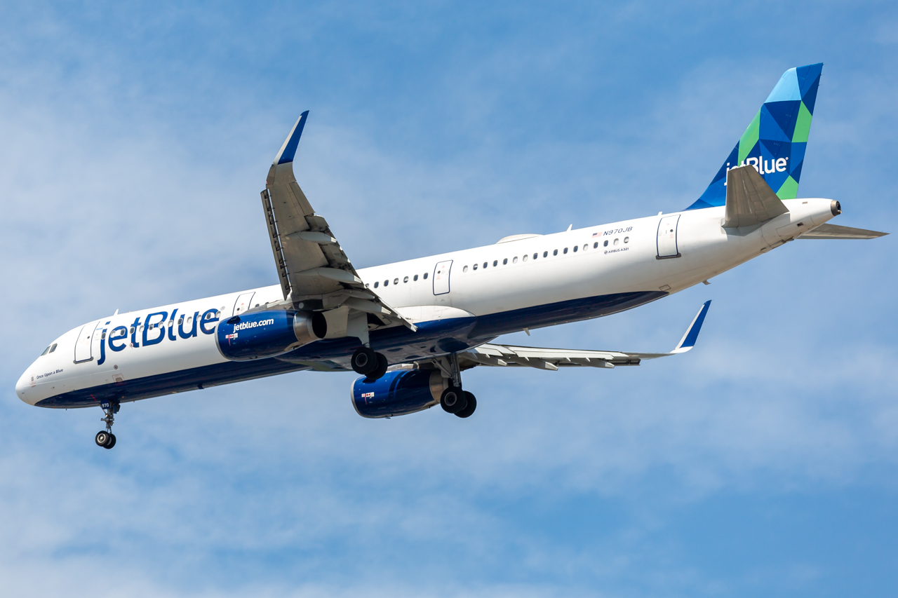 Full size: JetBlue Airways Airbus A321-200 N970JB at John F. Kennedy International Airport