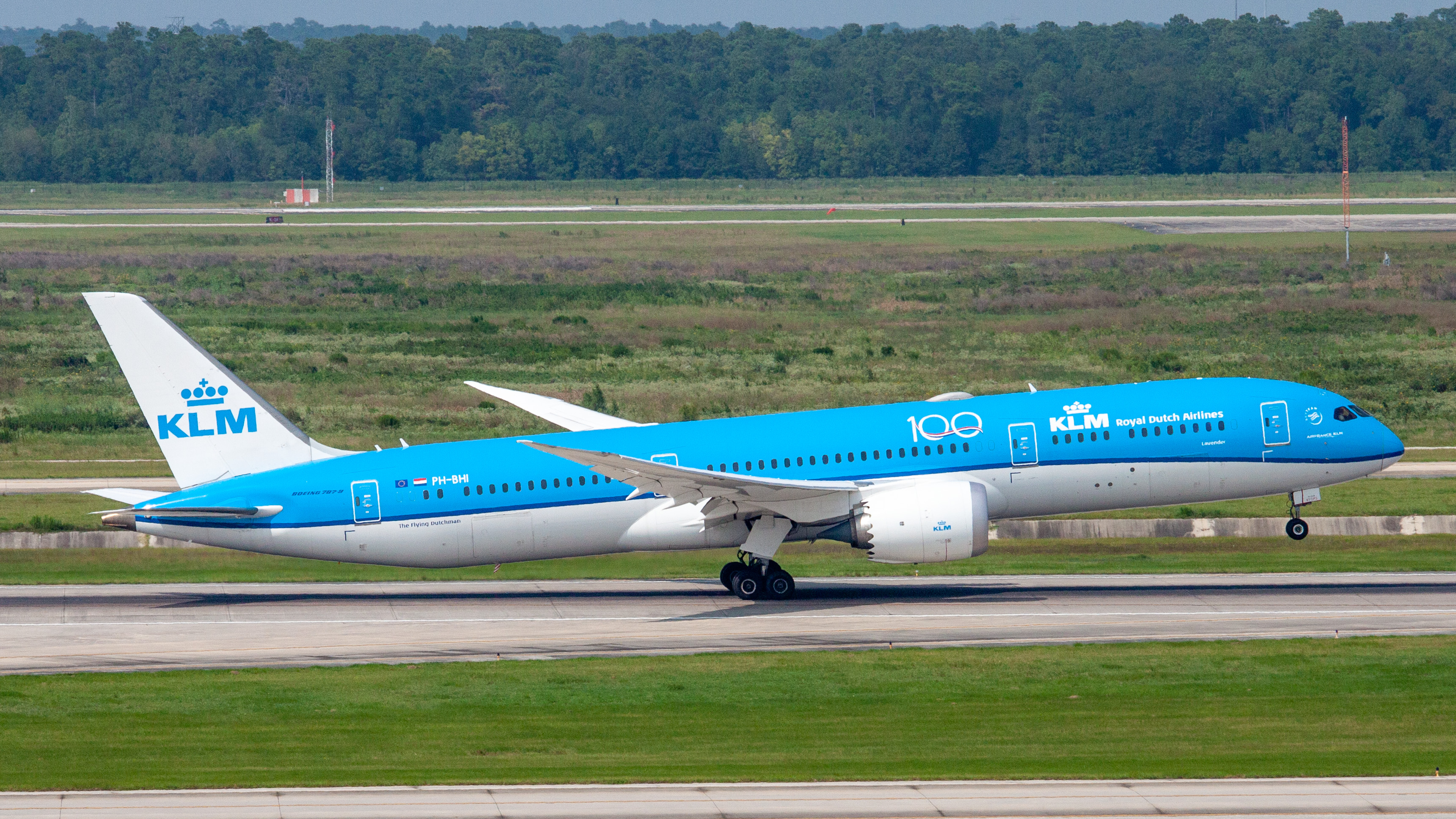 Full size: KLM Boeing 787-9 PH-BHI at Houston-George Bush Intercontinental Airport