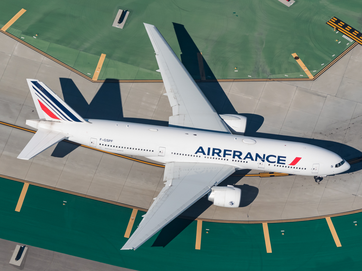 Full size: Air France Boeing 777-200ER F-GSPF at Los Angeles International Airport