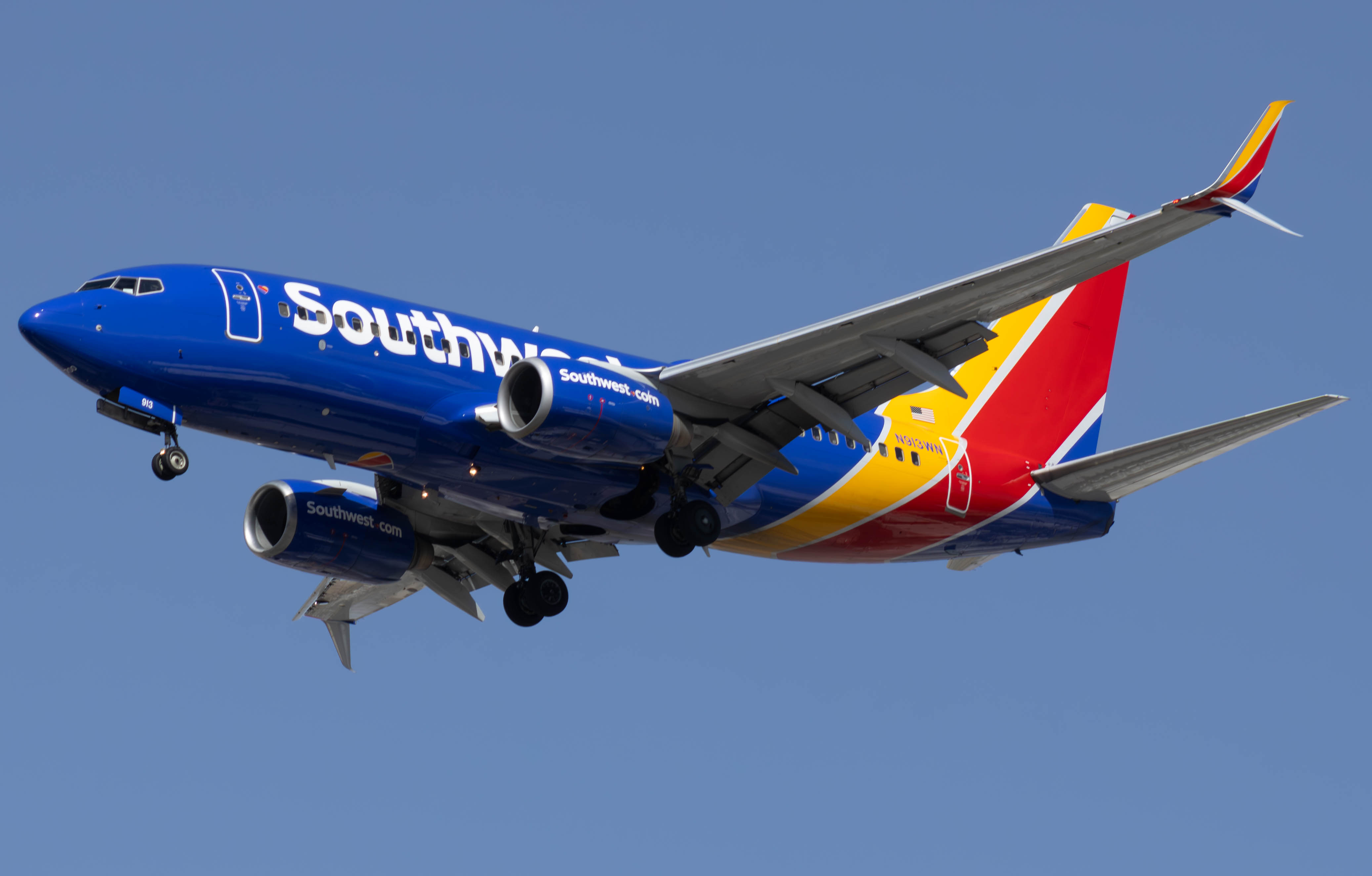 Full size: Southwest Airlines Boeing 737-700 N913WN at Harry Reid International Airport