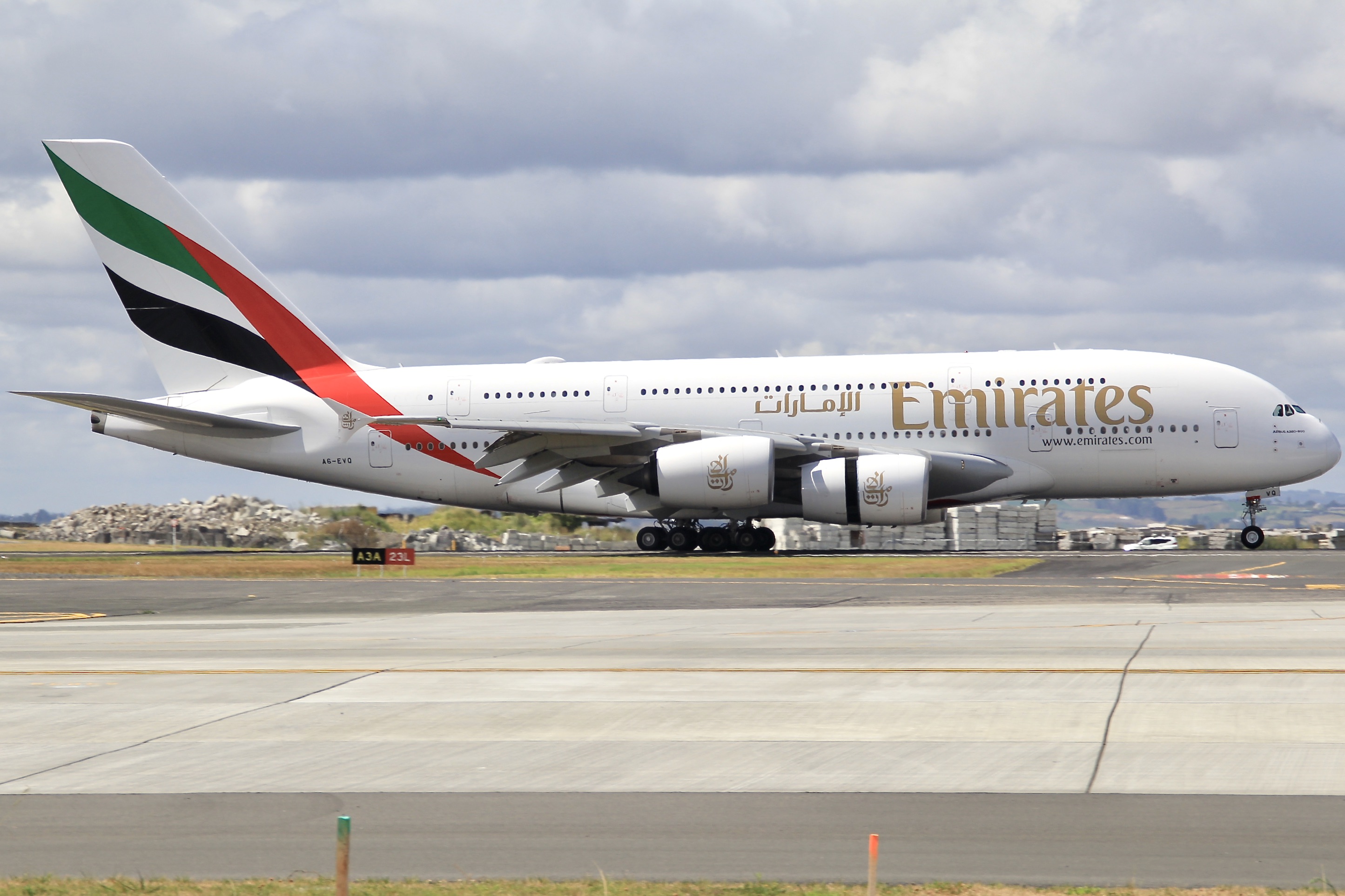 Full size: Emirates Airbus A380-800 A6-EVQ at Auckland International Airport
