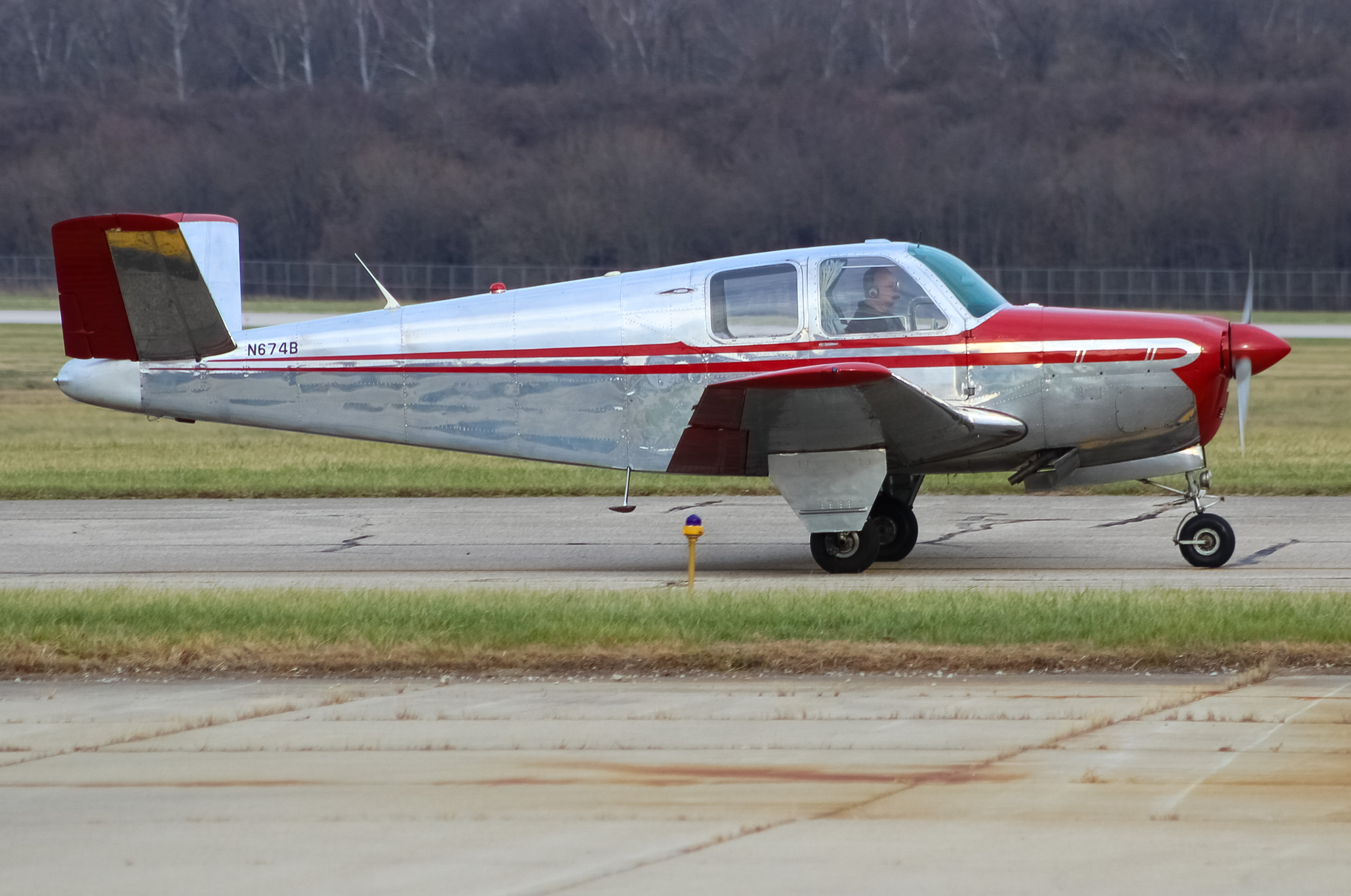 Full size: PRIVATE Beechcraft 35 Bonanza N674B at Cincinnati Municipal Airport/Lunken Field