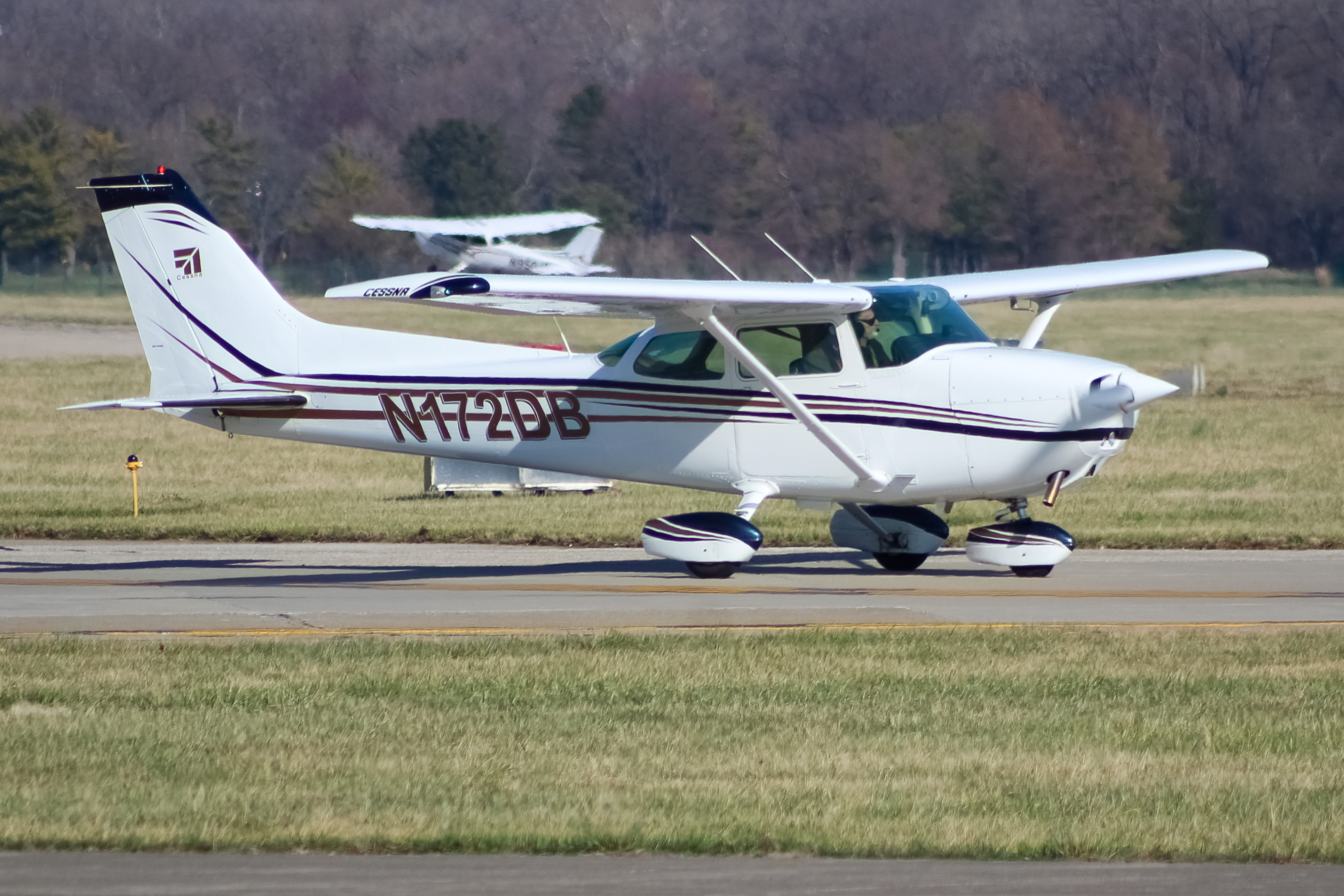 Full size: PRIVATE  Cessna 172 N172DB at Cincinnati Municipal Airport/Lunken Field