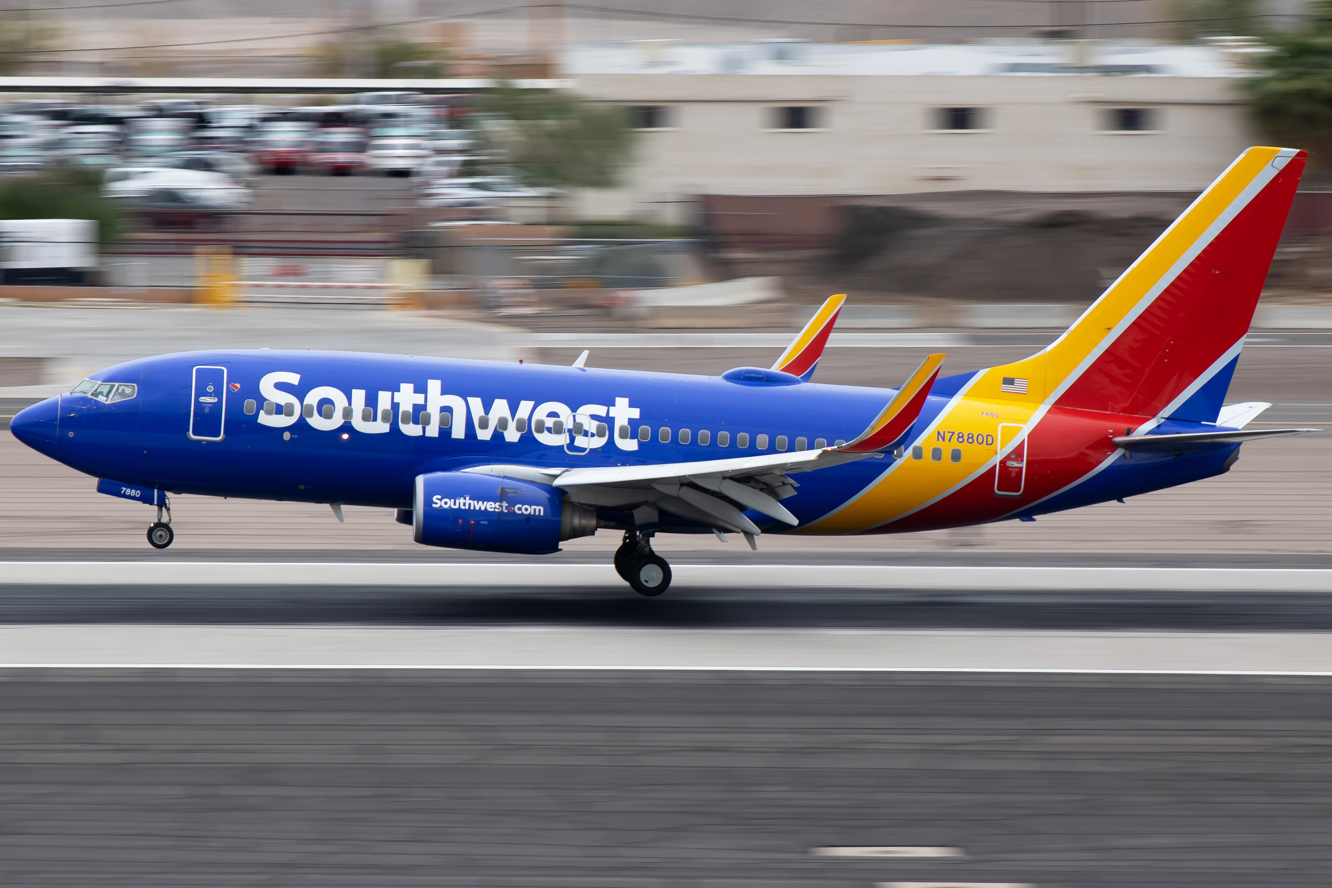 Full size: Southwest Airlines Boeing 737-700 N7880D at Phoenix Sky Harbor International Airport