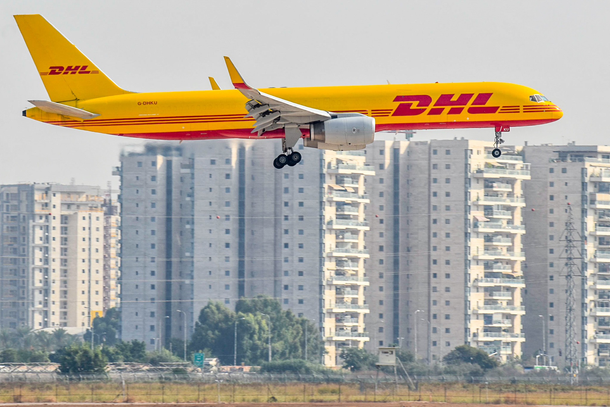 Full size: DHL Boeing 757-200 G-DHKU at Tel Aviv-Ben Gurion Airport