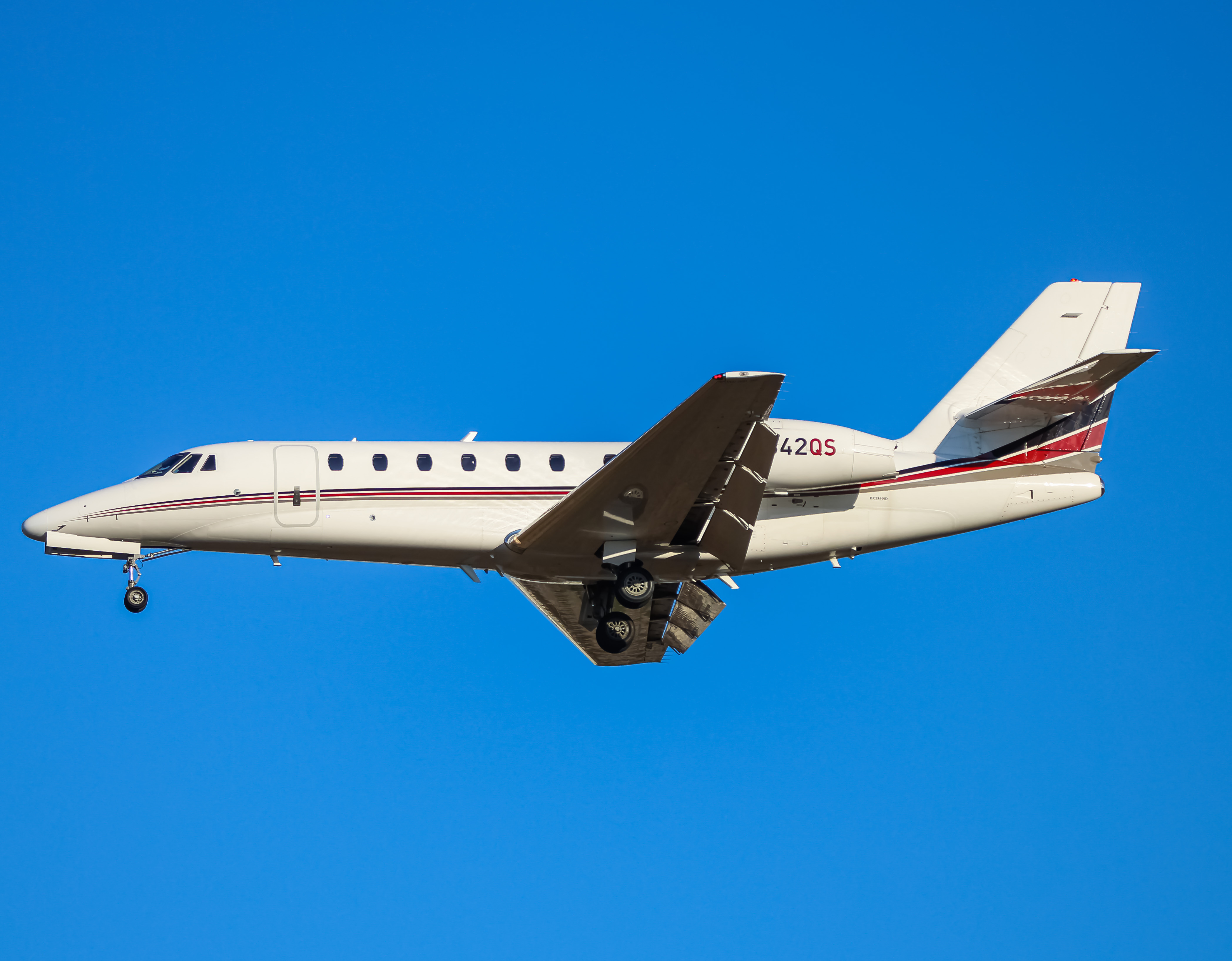 Full size: PRIVATE Cessna 680 Citation Sovereign  N342QS at Washington Dulles International Airport
