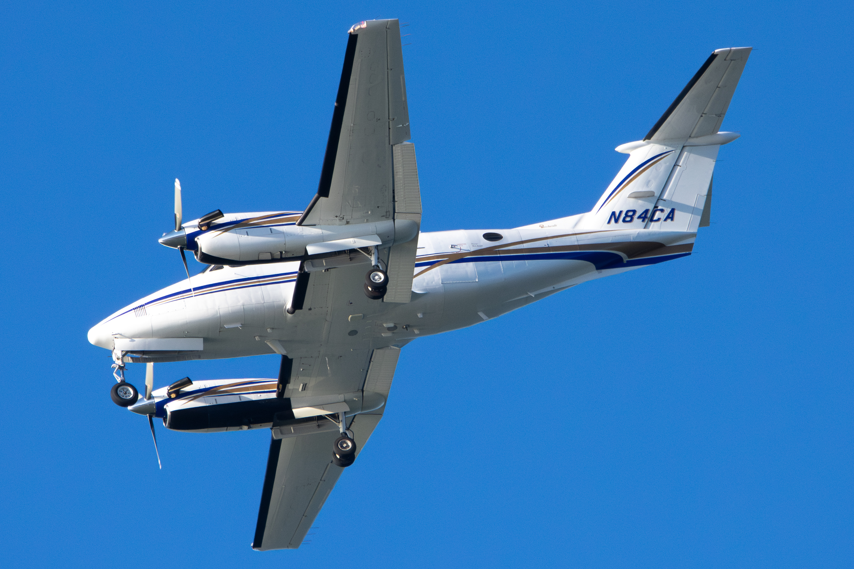 Full size: Premier Private Jets Beechcraft King Air 200 N84CA at San Francisco International Airport