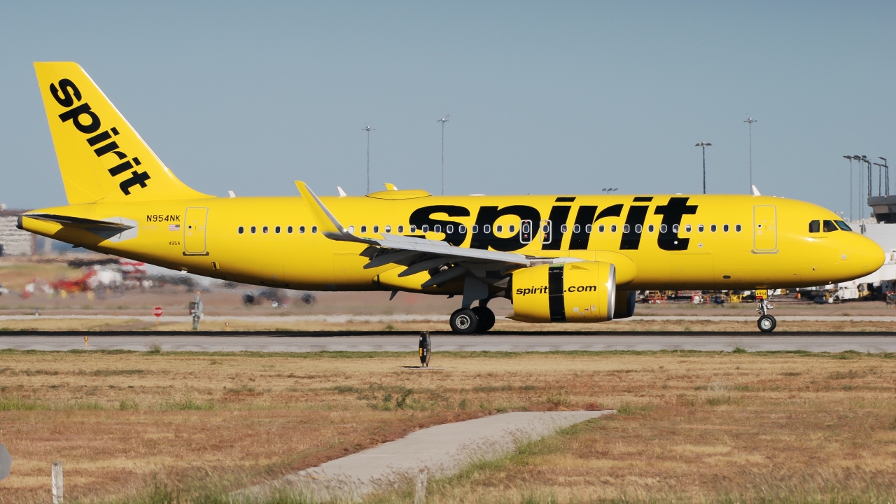 Full size: Spirit Airlines Airbus A320NEO N954NK at Dallas-Fort Worth International Airport