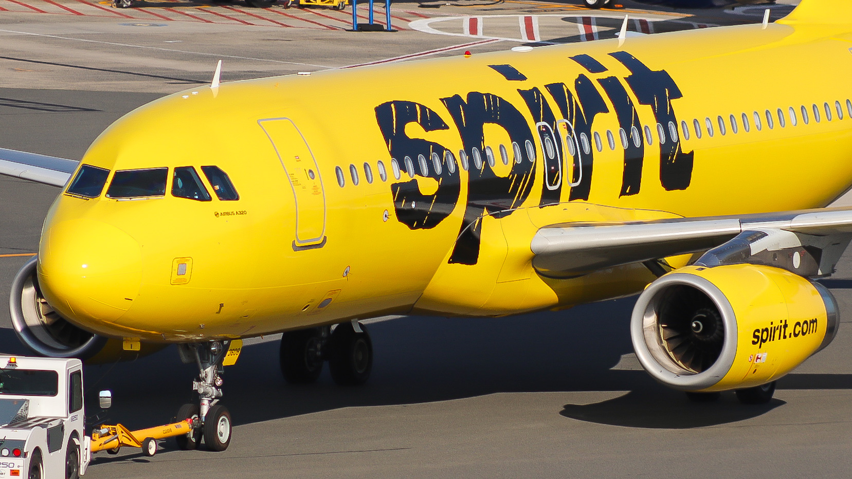 Full size: Spirit  Airbus A320 N622NK  at General Edward Lawrence Logan International Airport