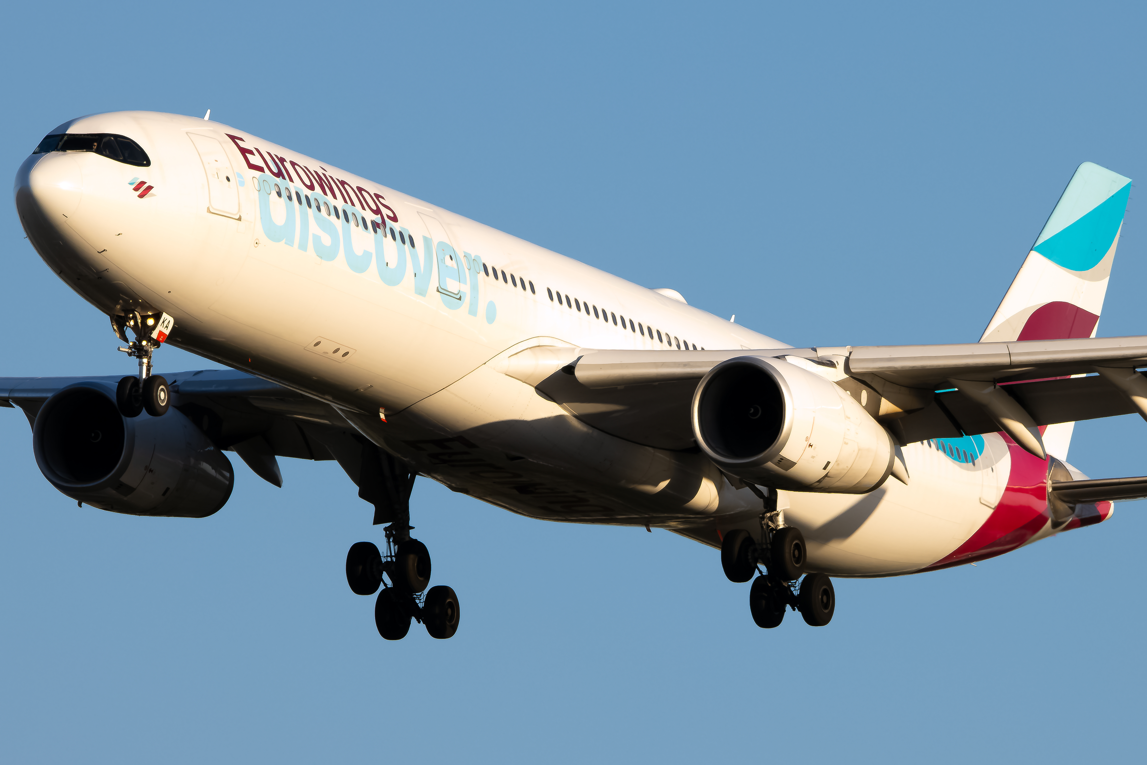 Full size: Eurowings Airbus A330-300 D-AIKA at Orlando International Airport