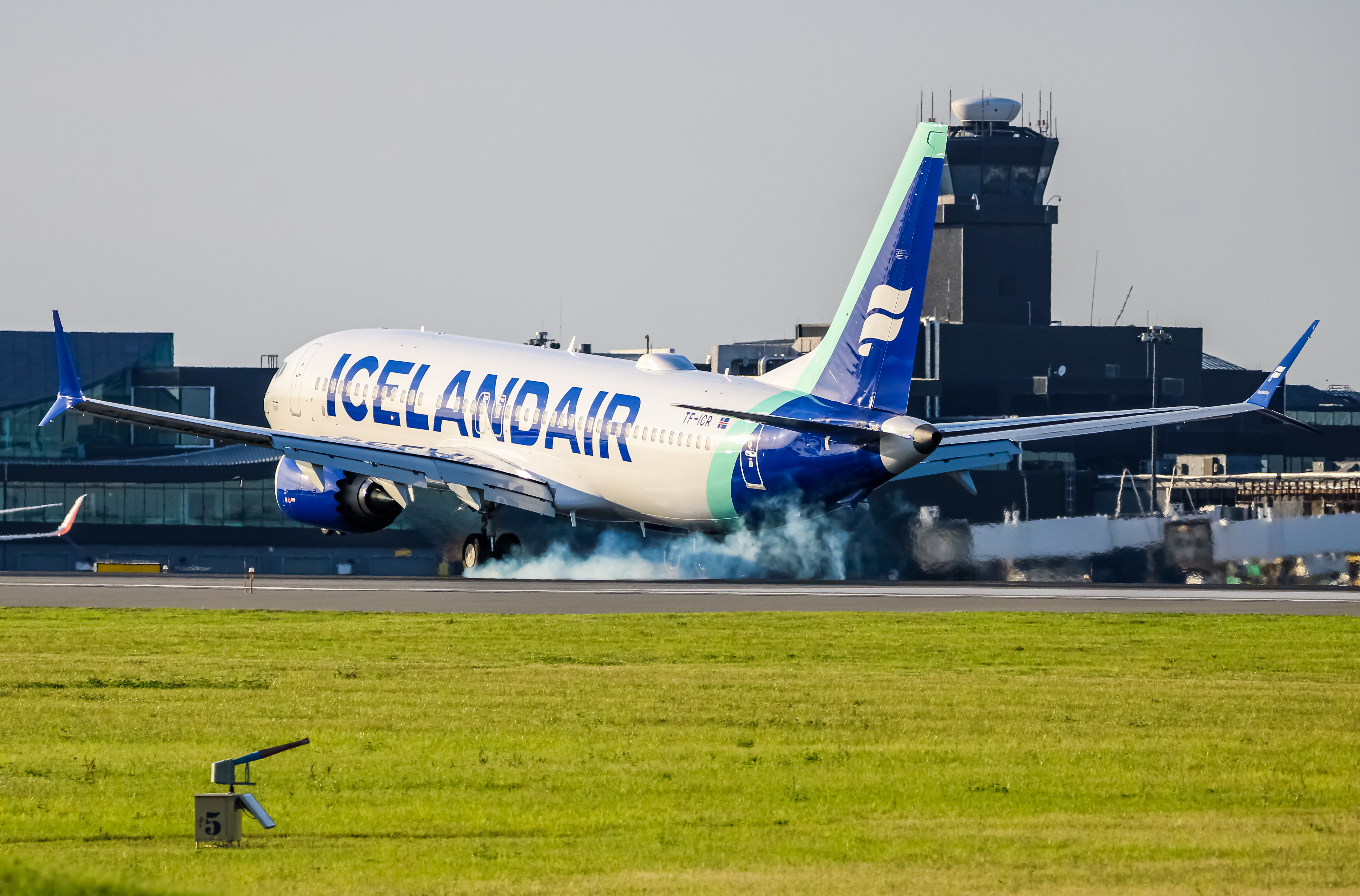 Full size: Icelandair Boeing 737 MAX 8 TF-ICR at Baltimore/Washington International Thurgood Marshall Airport