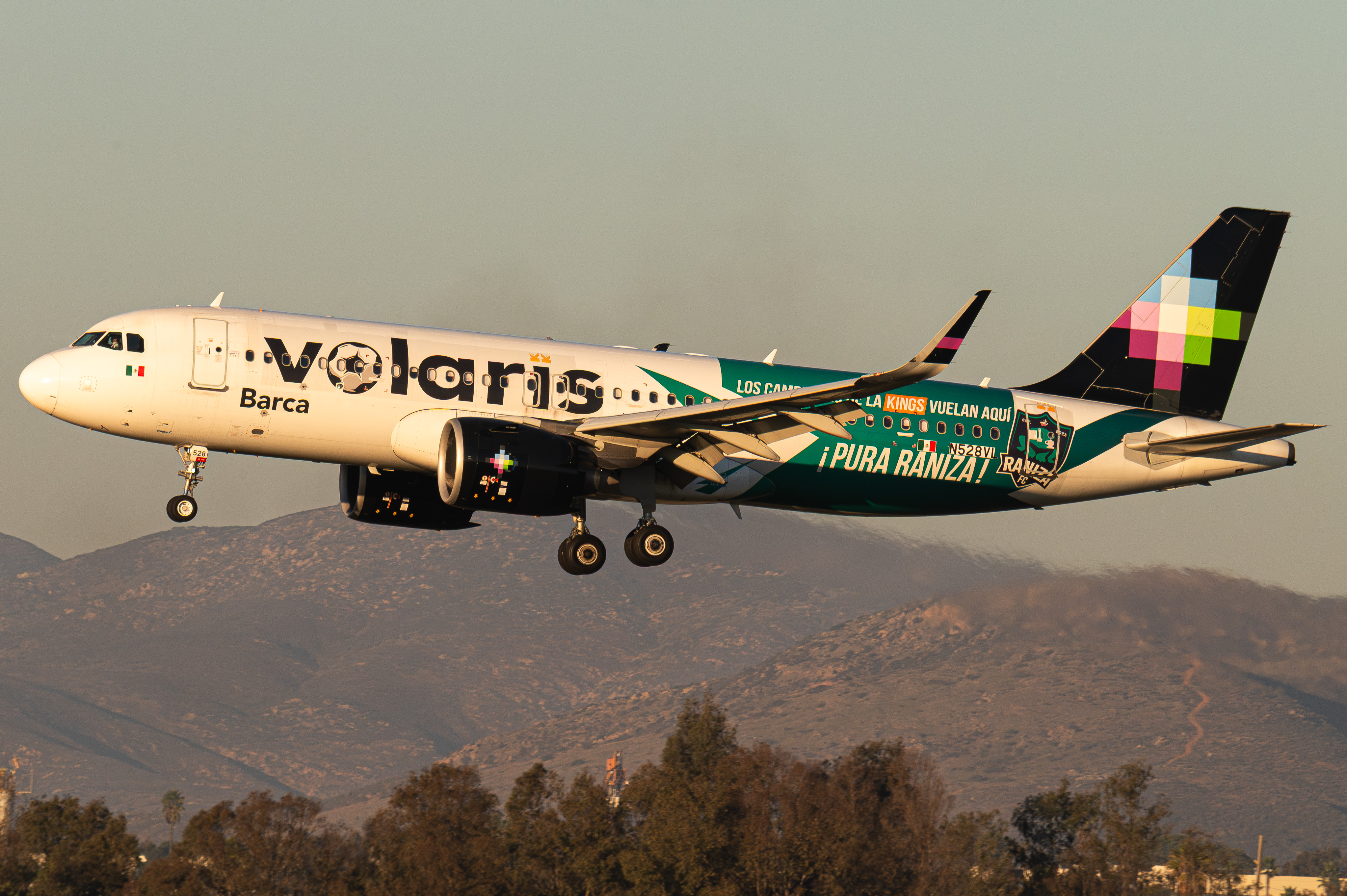 Full size: Volaris Airbus A320NEO N528VL at Tijuana International Airport