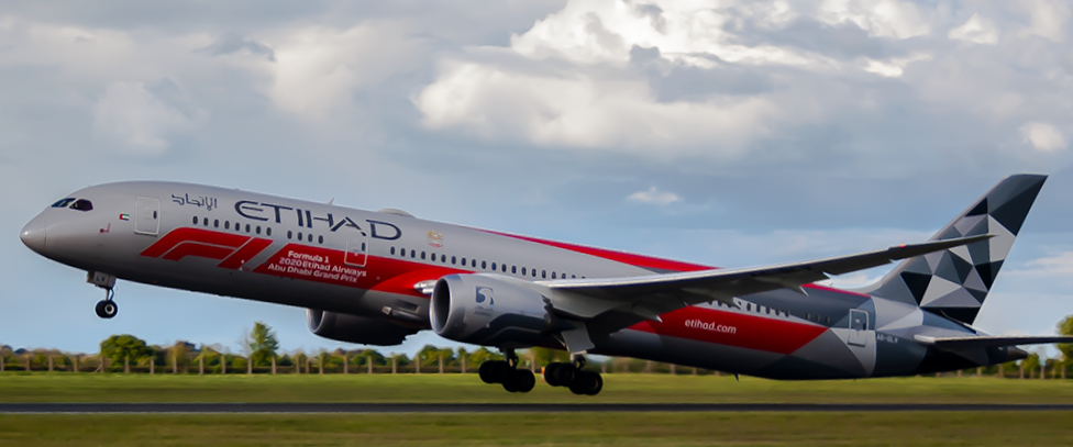 Full size: Etihad Airways Boeing 787-9 A6-BLV at Dublin International Airport