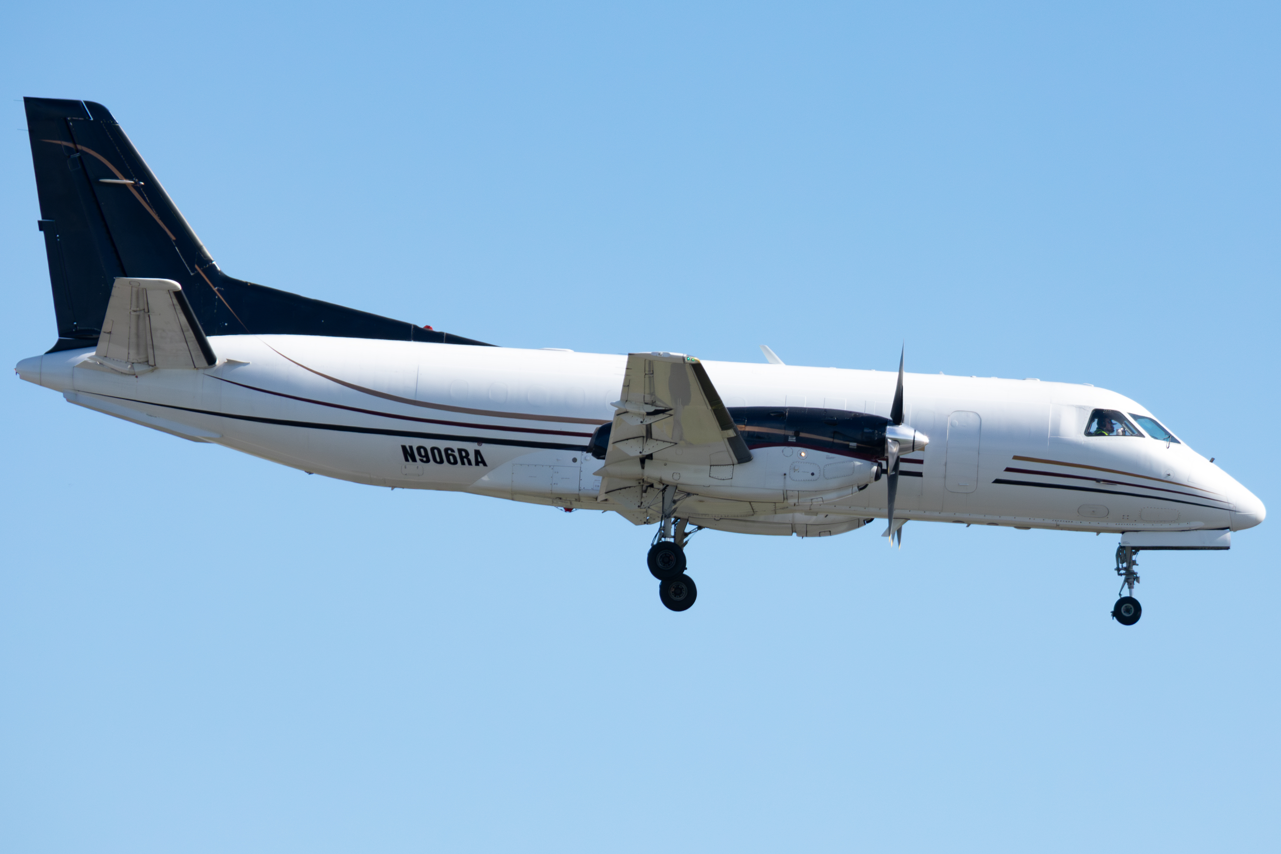 Full size: Ryan Air Saab 340 N906RA at Anchorage Ted Stevens International Airport