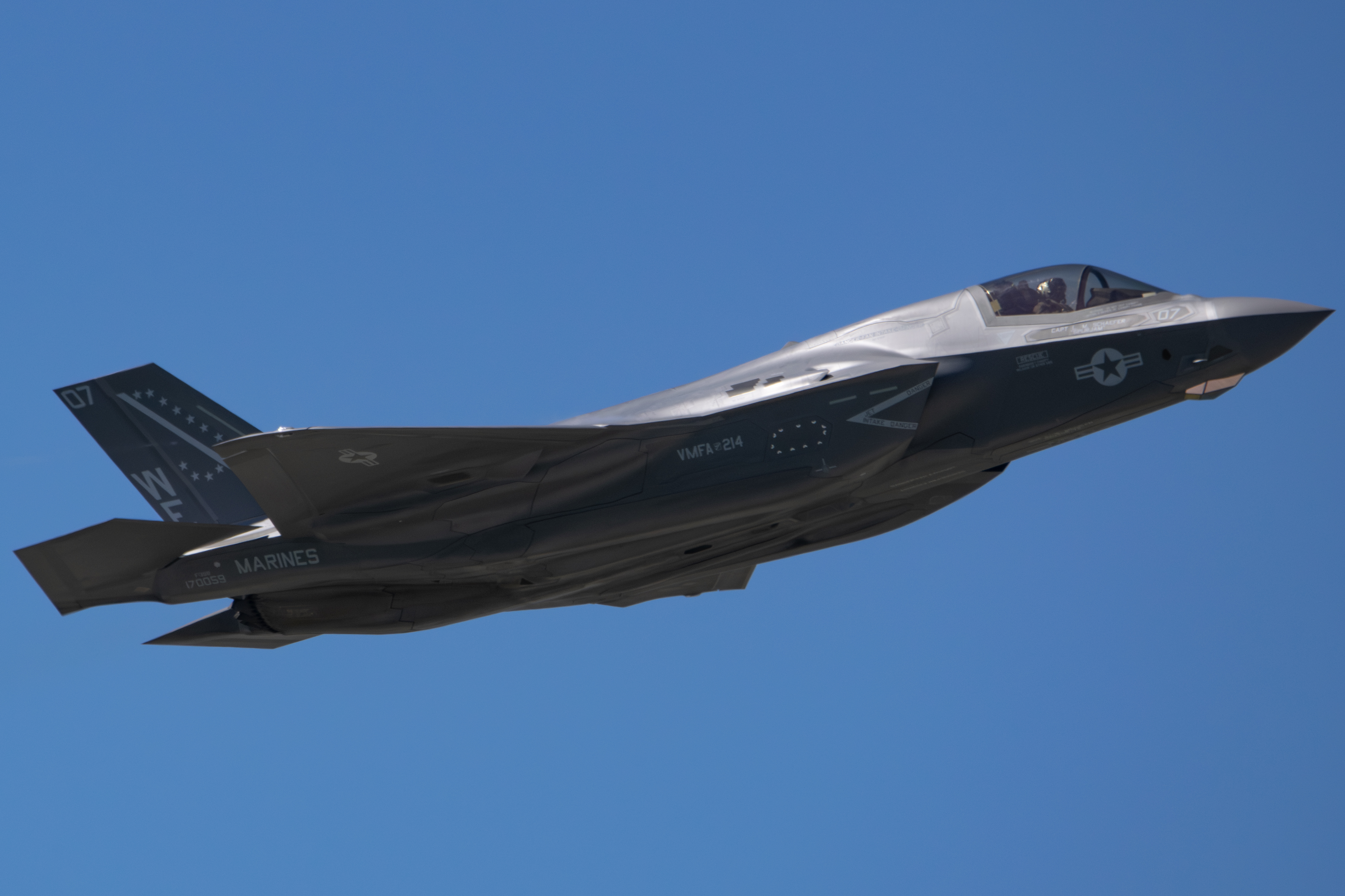 Full size: USMC - United States Marine Corp Lockheed Martin F-35B Lightning II 170059 at Moffett Federal Airfield