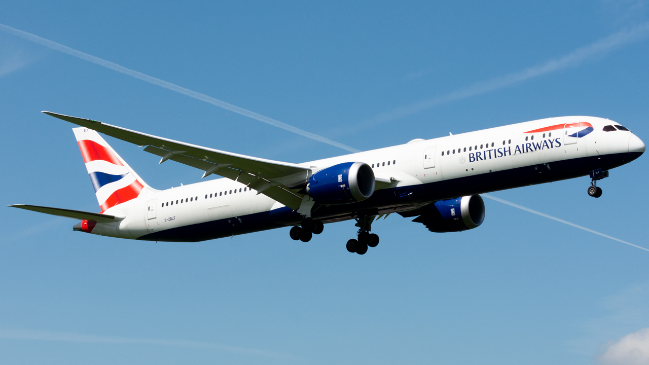Full size: British Airways Boeing 787-10 G-ZBLF at London Heathrow International Airport