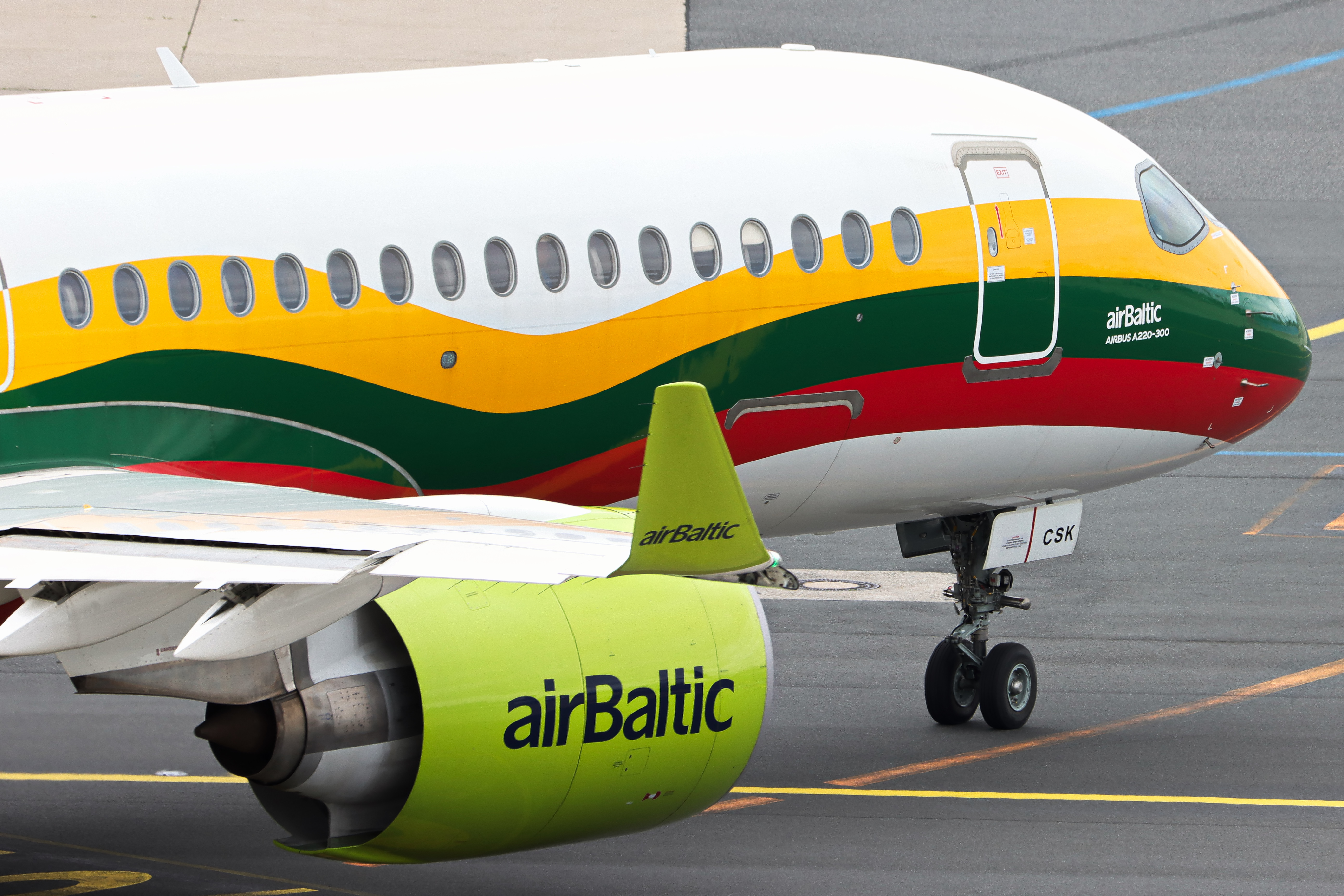 Full size: Air Baltic Airbus A220-300 YL-CSK at Frankfurt International Airport