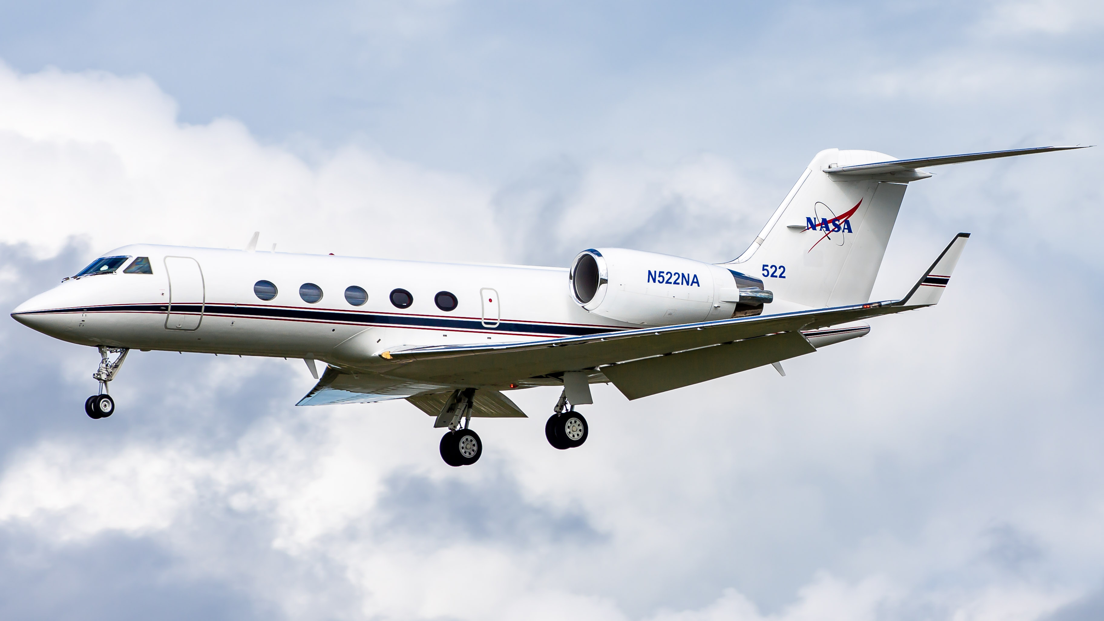 Full size: NASA Gulfstream IV N522NA at Daytona Beach International Airport