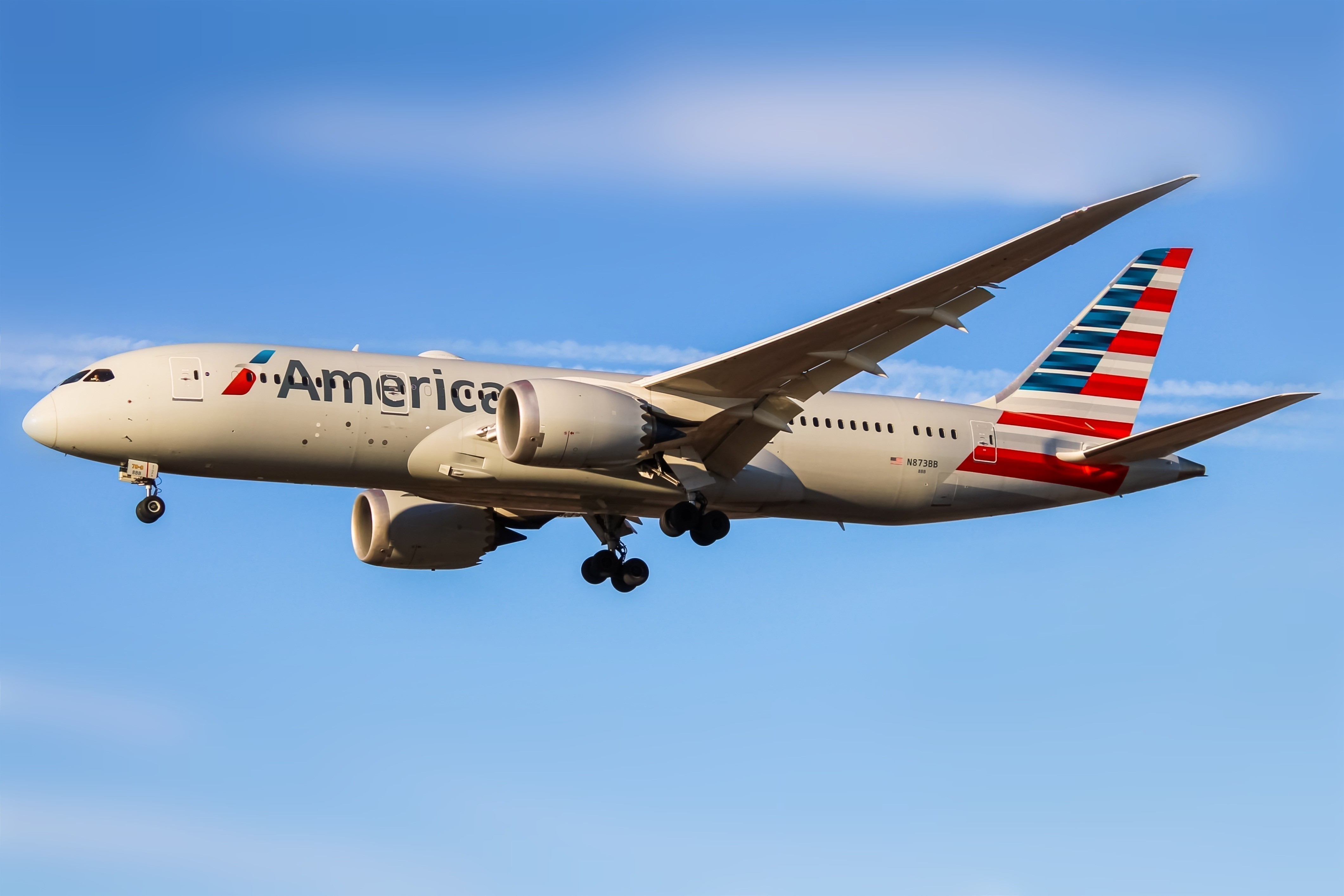 Full size: American Airlines Boeing 787-8 N873BB at Philadelphia International Airport