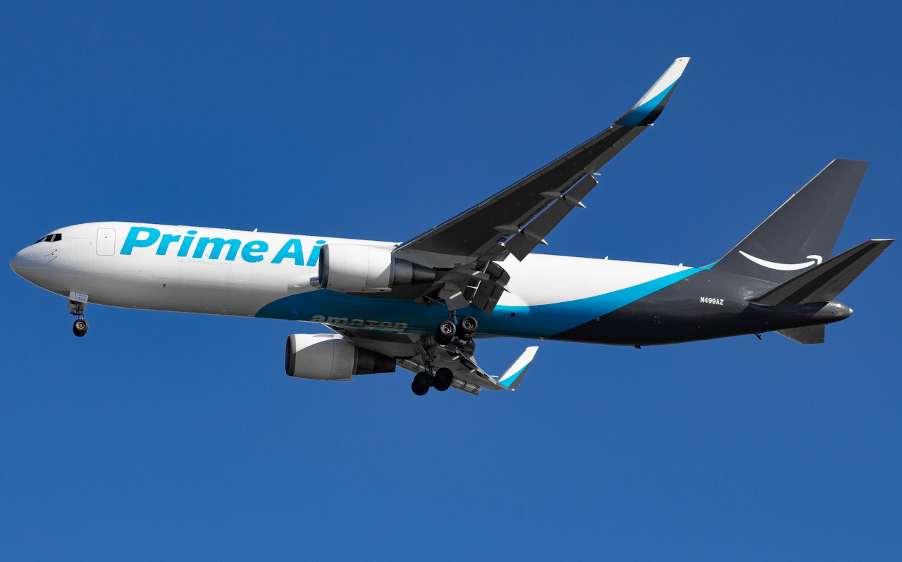 Full size: Prime Air Boeing 767-300F N499AZ at Tampa International Airport