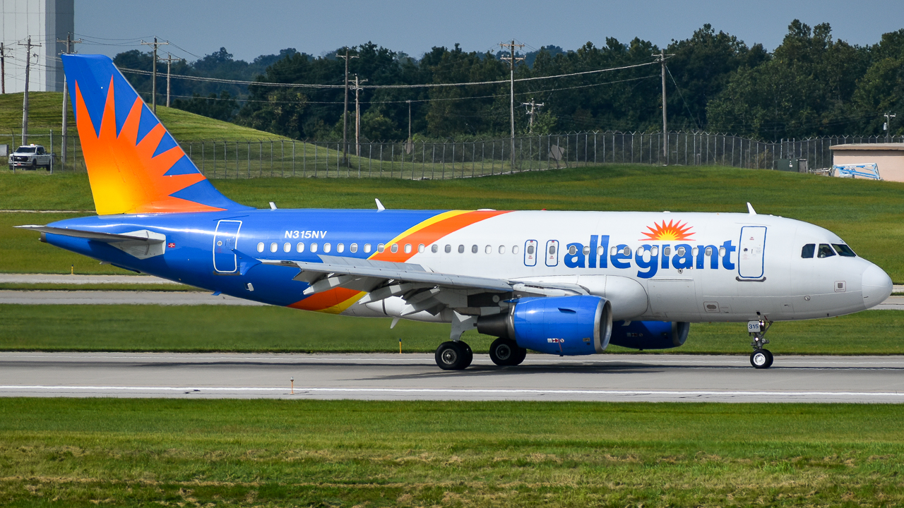 Full size: Allegiant Air Airbus A319 N315NV at Cincinnati/Northern Kentucky International Airport