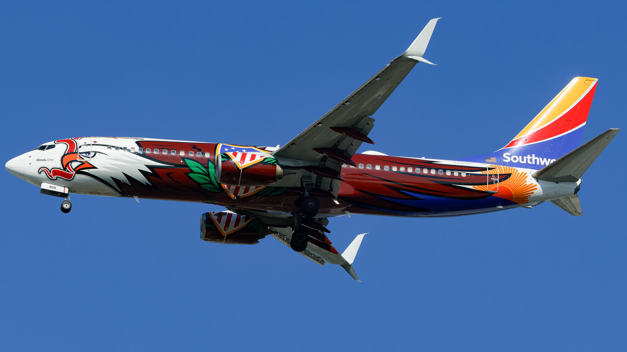 Full size: Southwest Airlines Boeing 737-800 N8619F at Tampa International Airport
