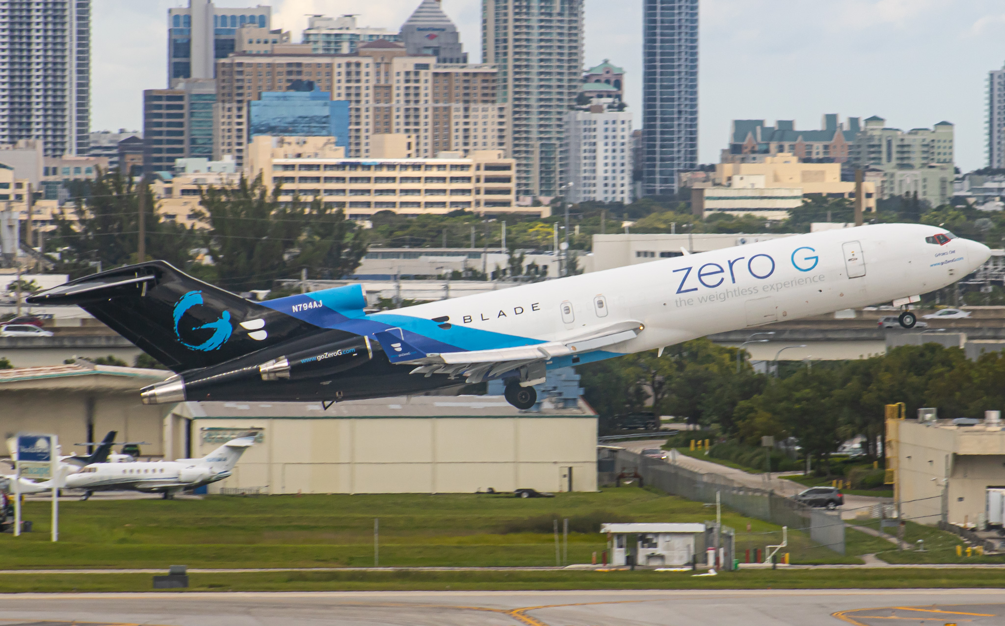 Full size: PRIVATE Boeing 727-227 N794AJ at Fort Lauderdale/Hollywood International Airport