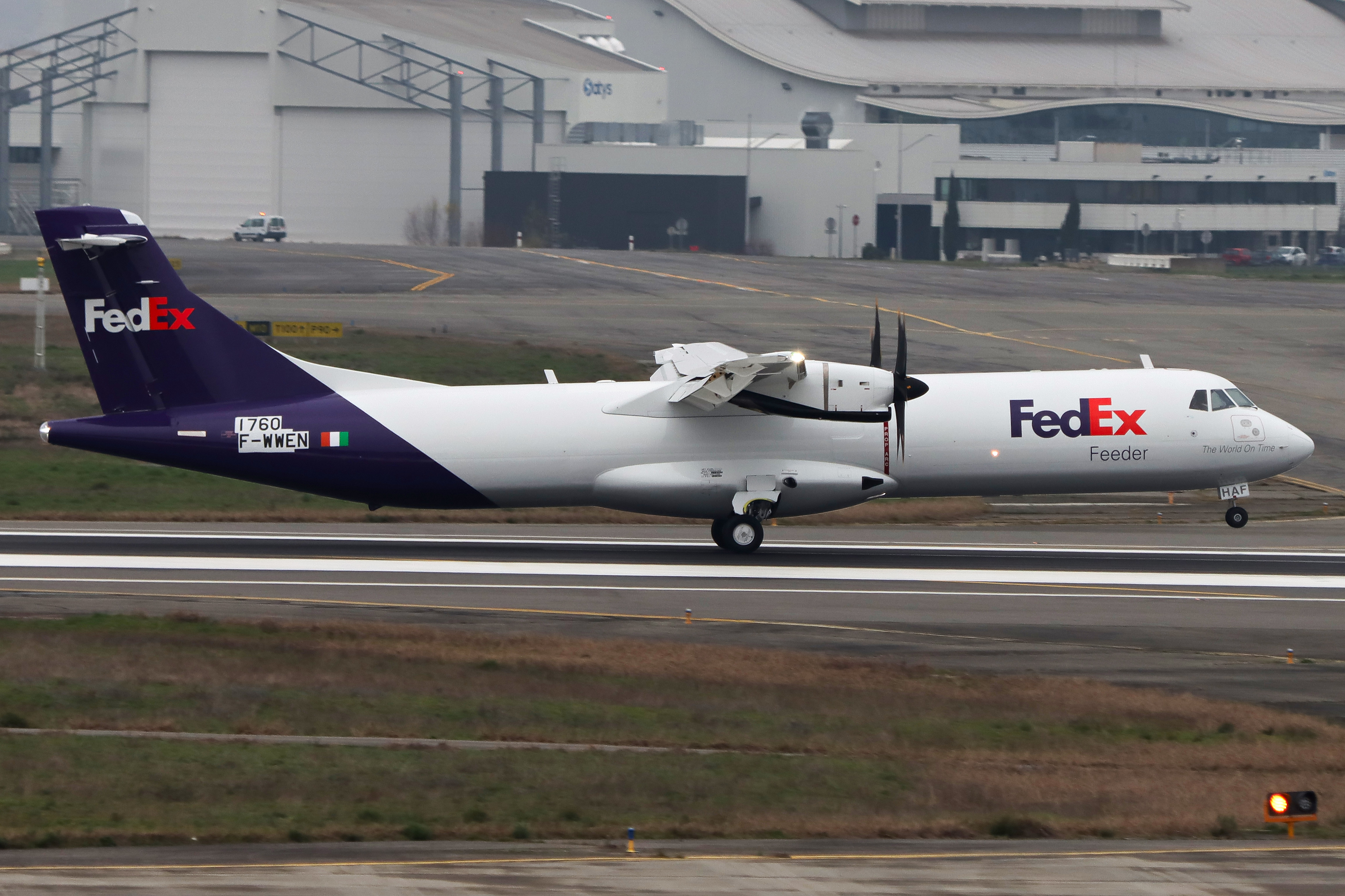 Full size: FedEx ATR 72-600F F-WWEN at Toulouse Blagnac Airport