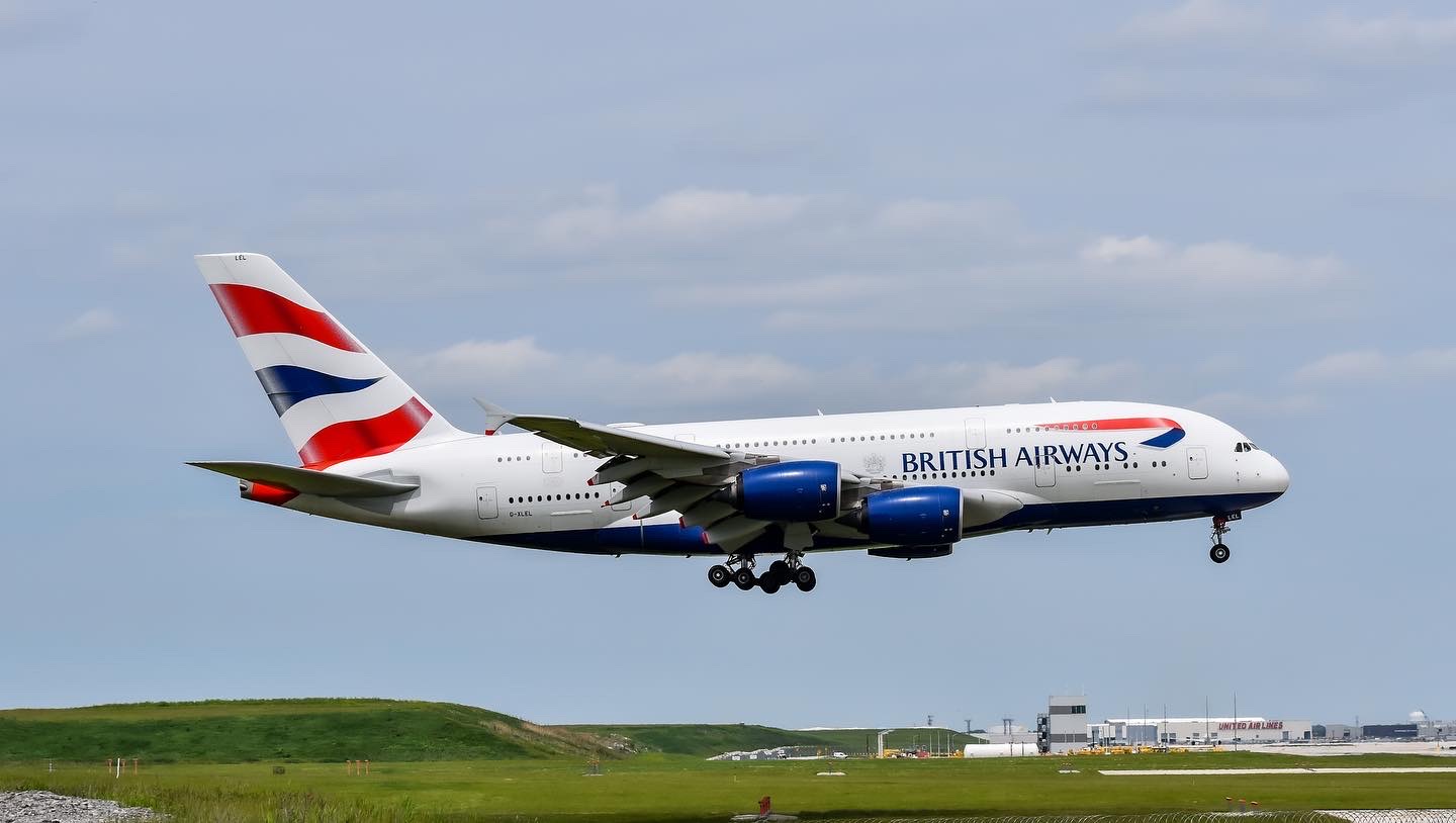 Full size: British Airways Airbus A380-800 G-XLEL at Chicago O'Hare International Airport