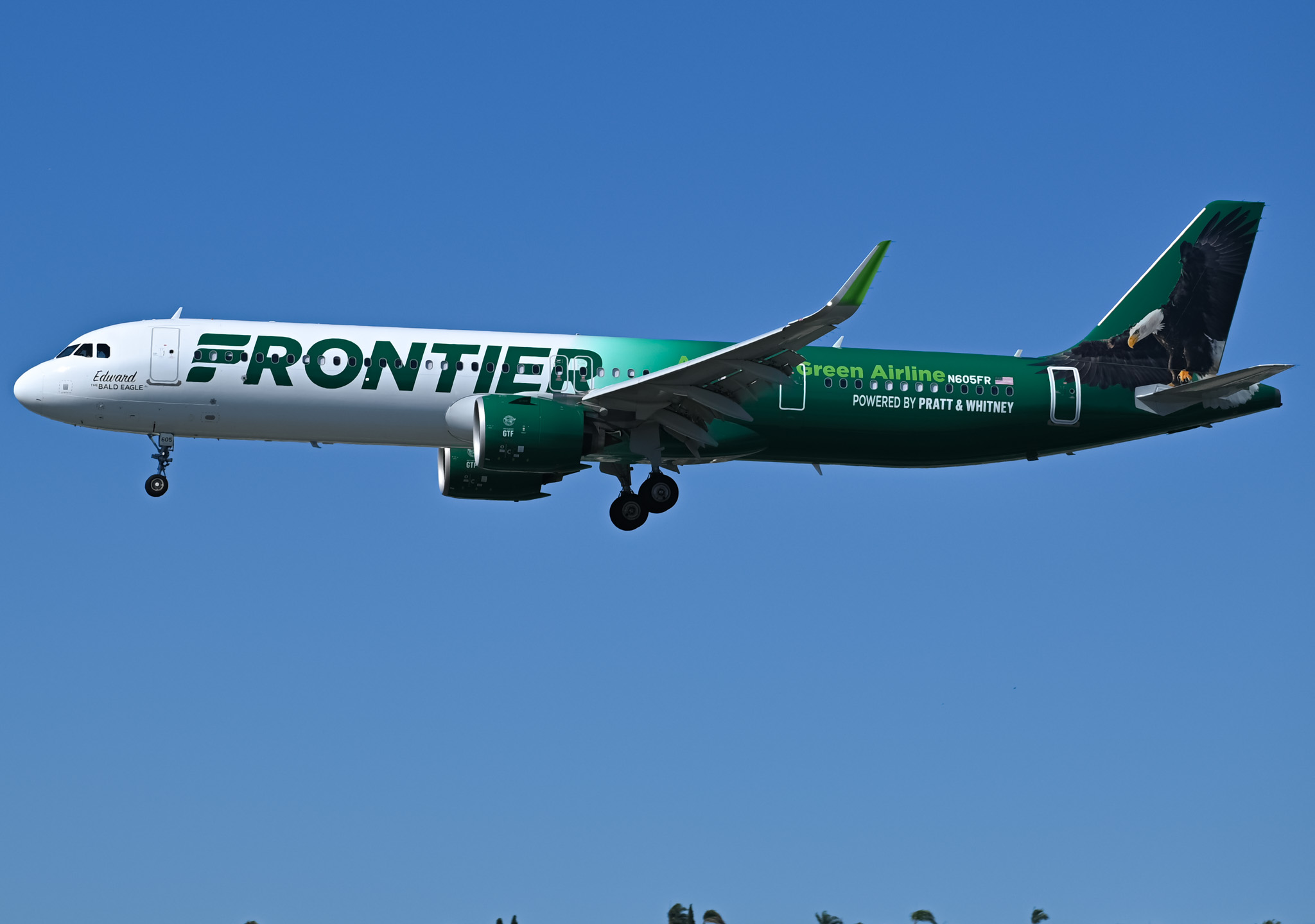 Full size: Frontier Airlines Airbus A321NEO N605FR at San Diego International Airport