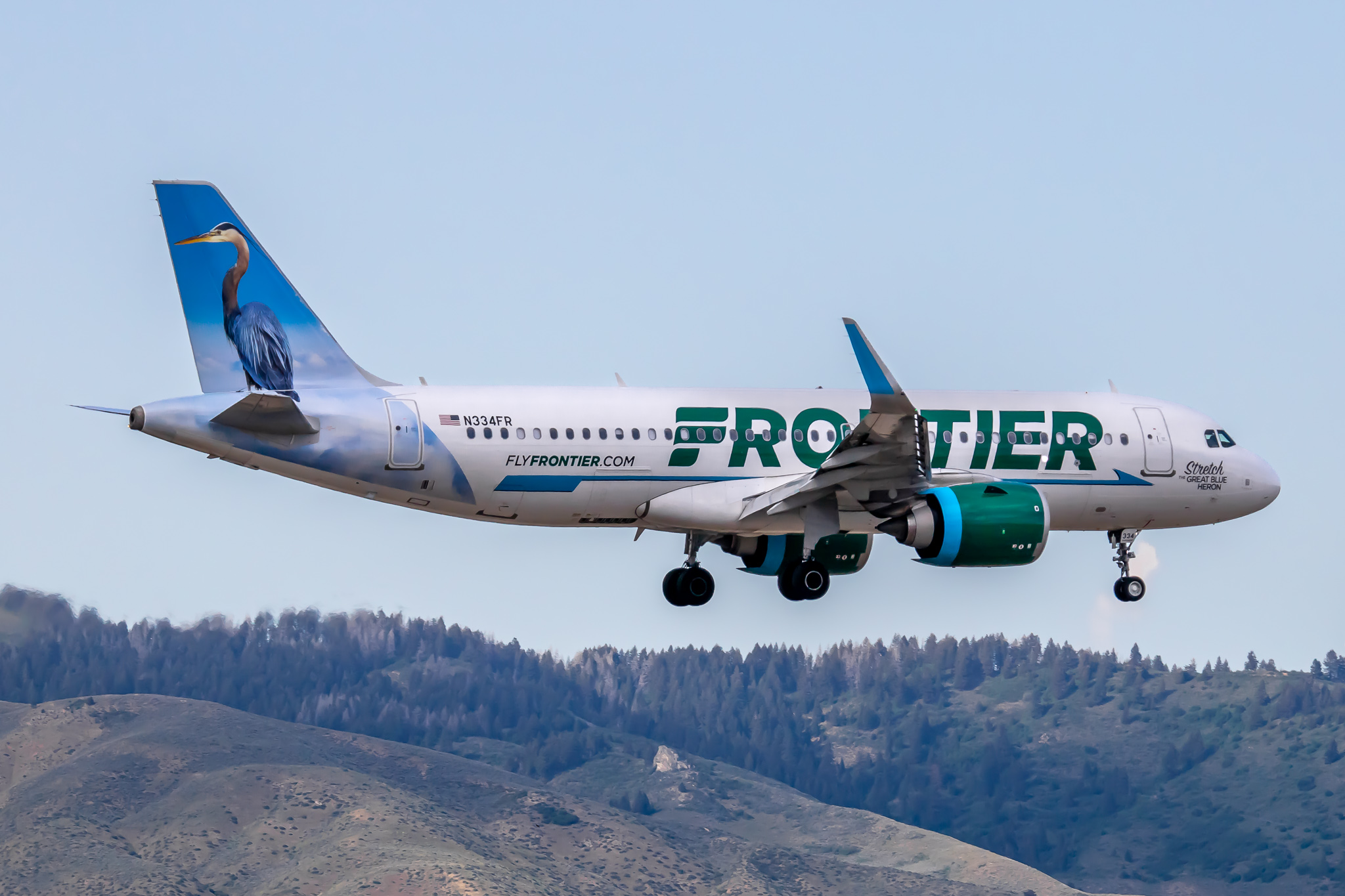 Full size: Frontier Airlines Airbus A320neo N334FR at Boise Air Terminal/Gowen Field