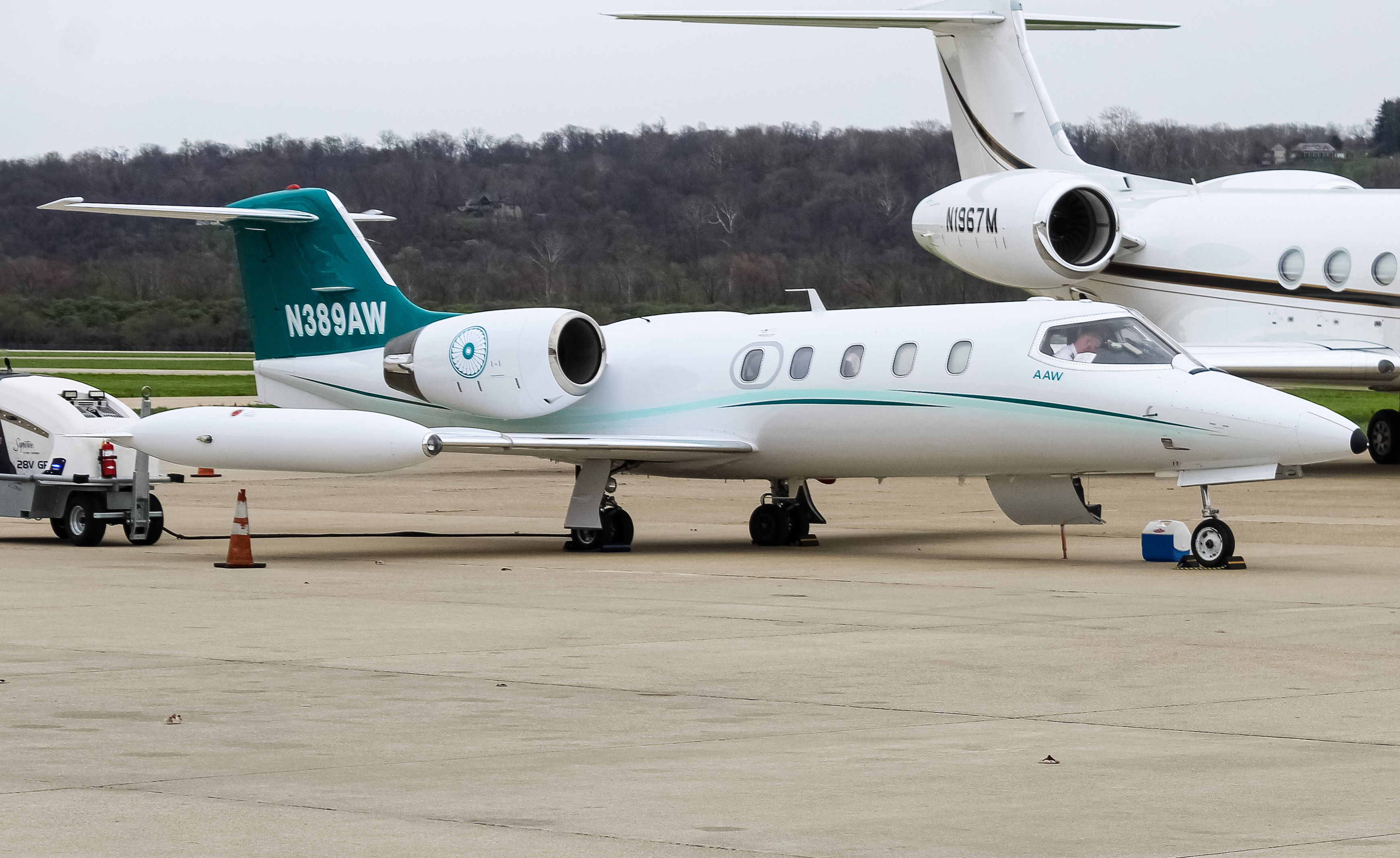 Full size: PRIVATE  Learjet 35 N389AW at Cincinnati Municipal Airport/Lunken Field