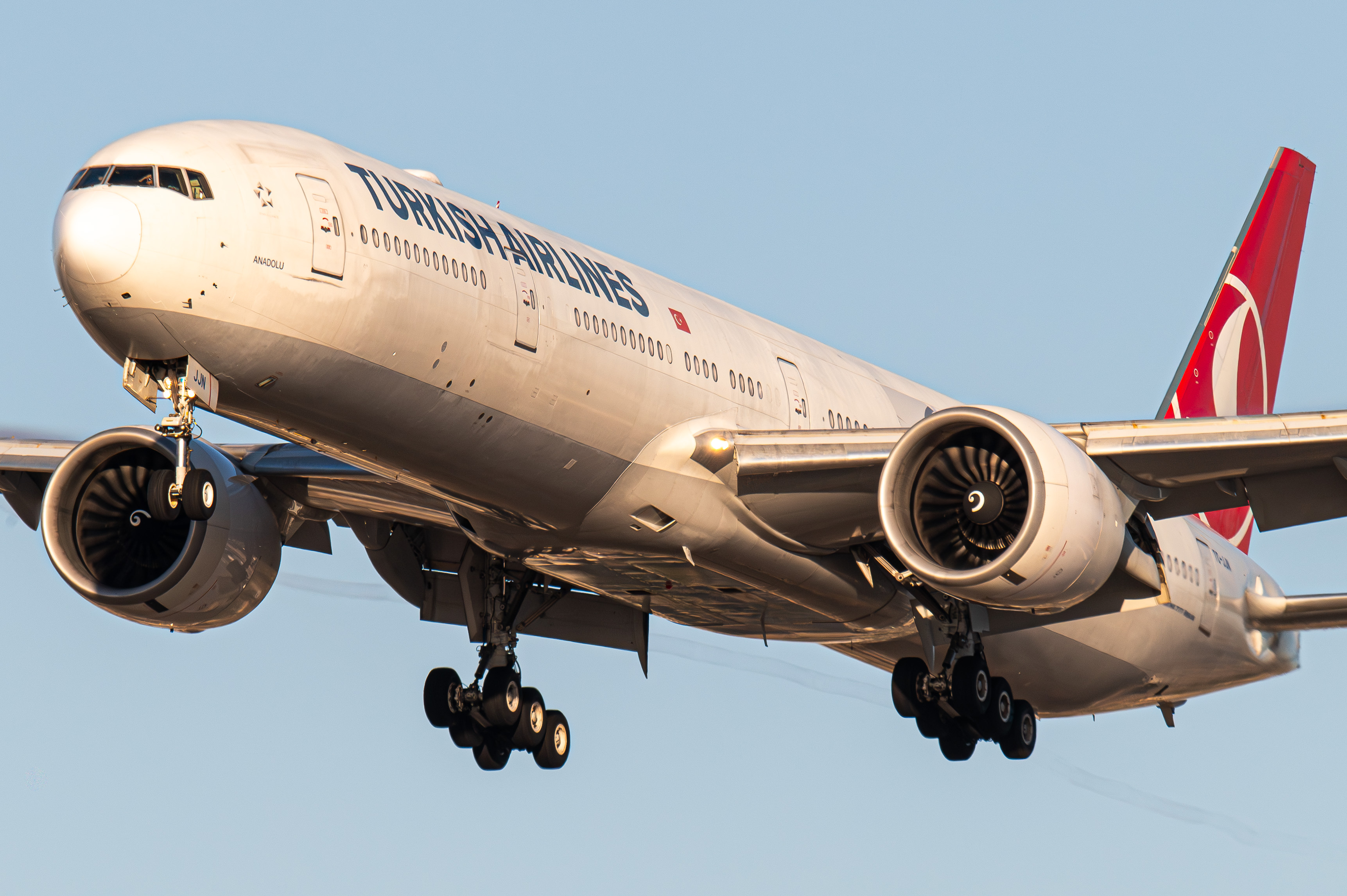 TC-JJN | Turkish Airlines Boeing 777-300ER at KLAX | AeroXplorer