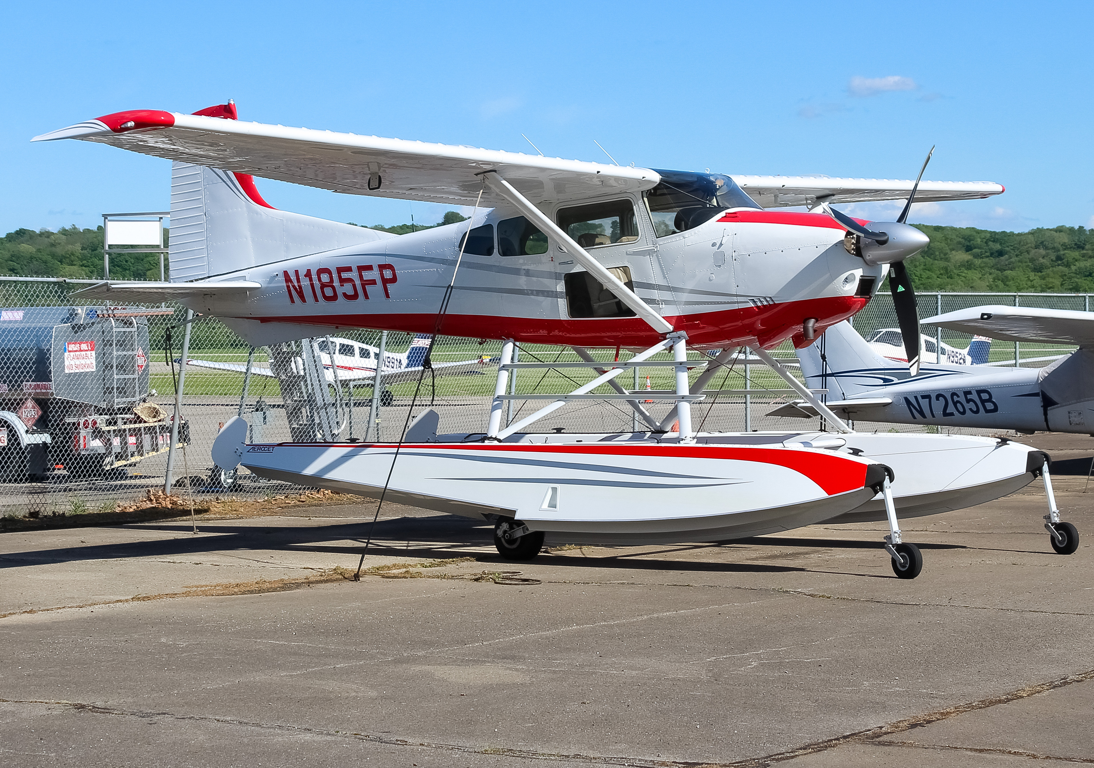 Full size: PRIVATE  Cessna A185F N185FP at Cincinnati Municipal Airport/Lunken Field