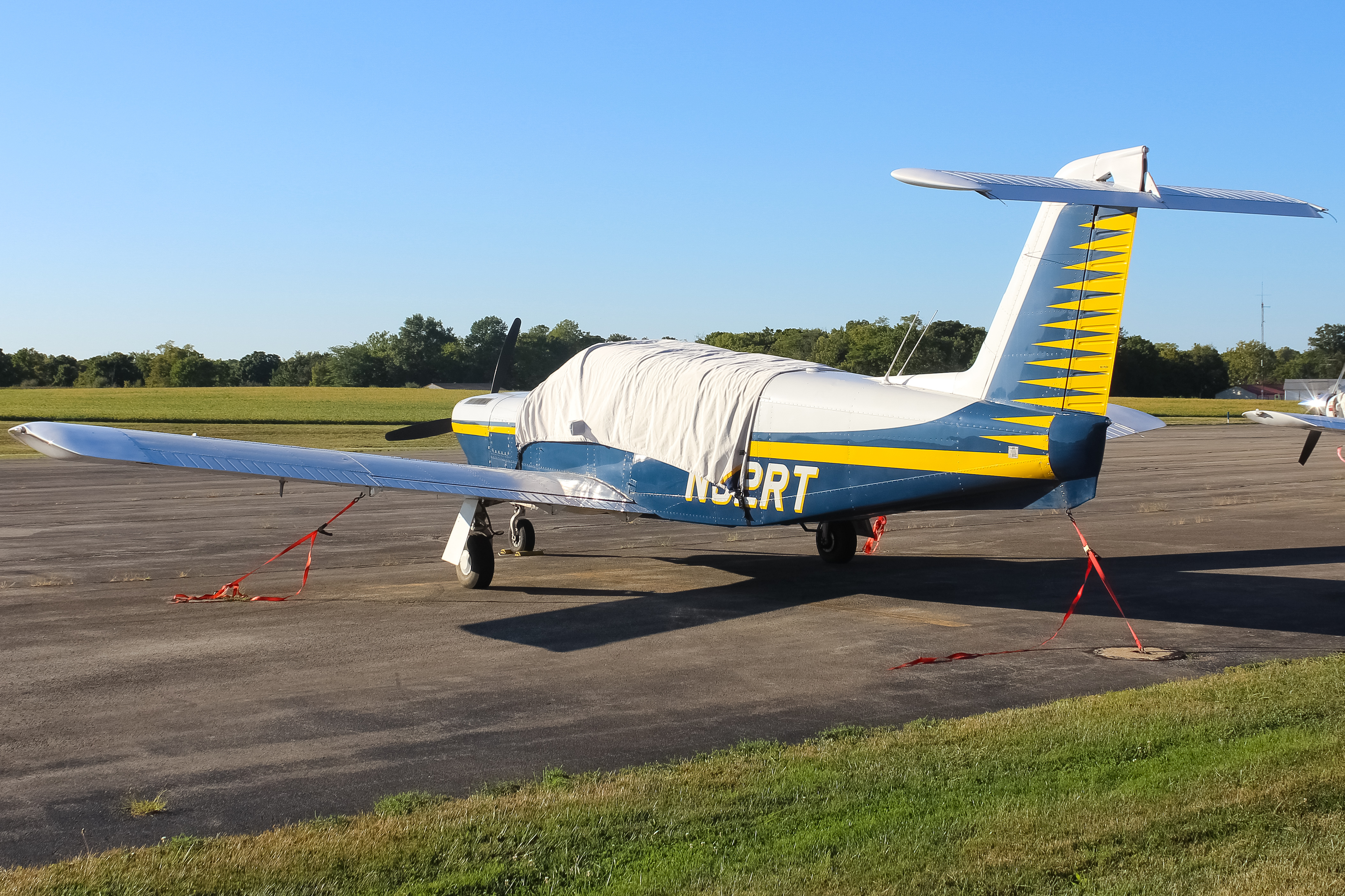 Full size: PRIVATE  Piper PA-32 N32RT at 