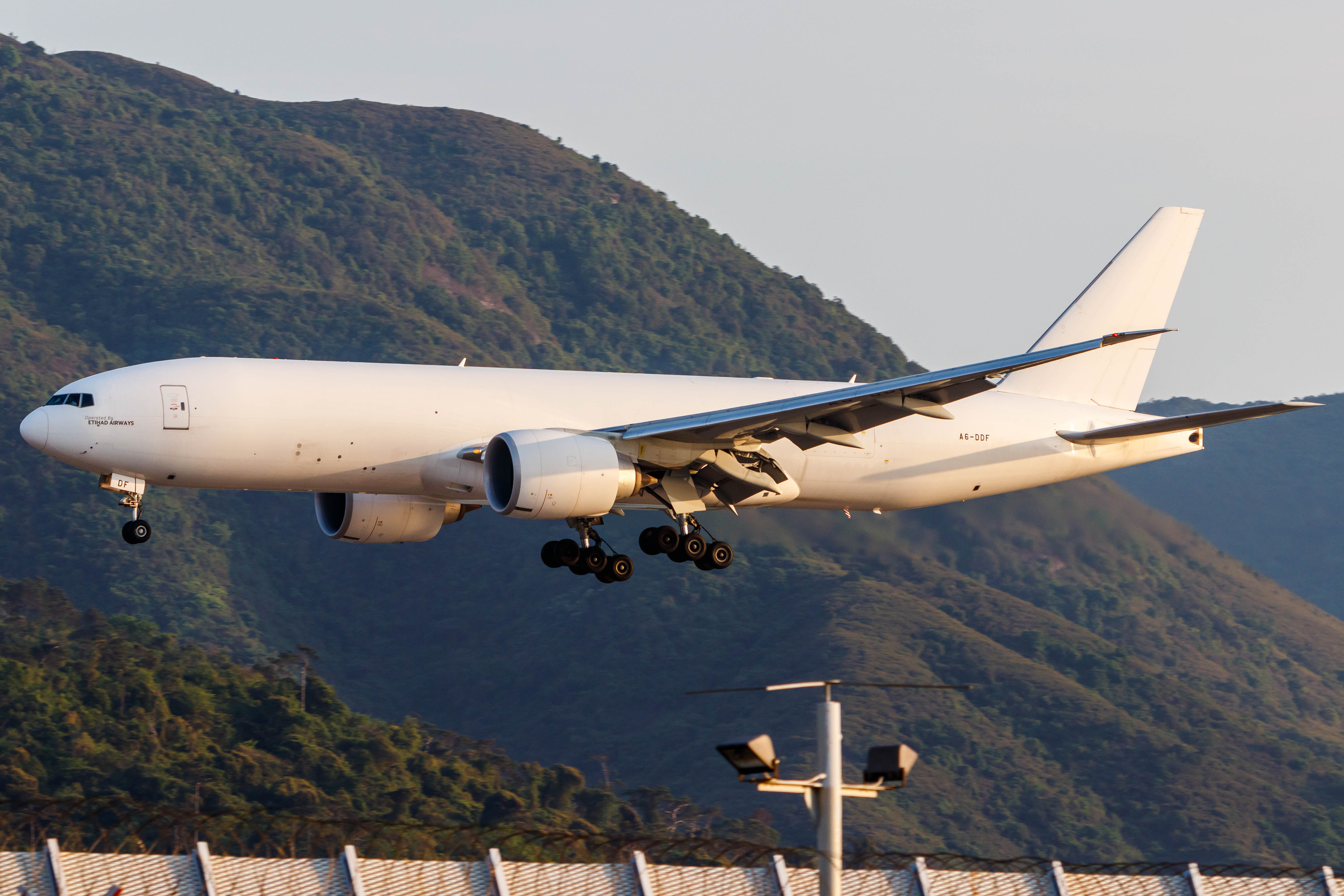 Full size: Etihad Airways Boeing 777-F A6-DDF at Hong Kong International Airport