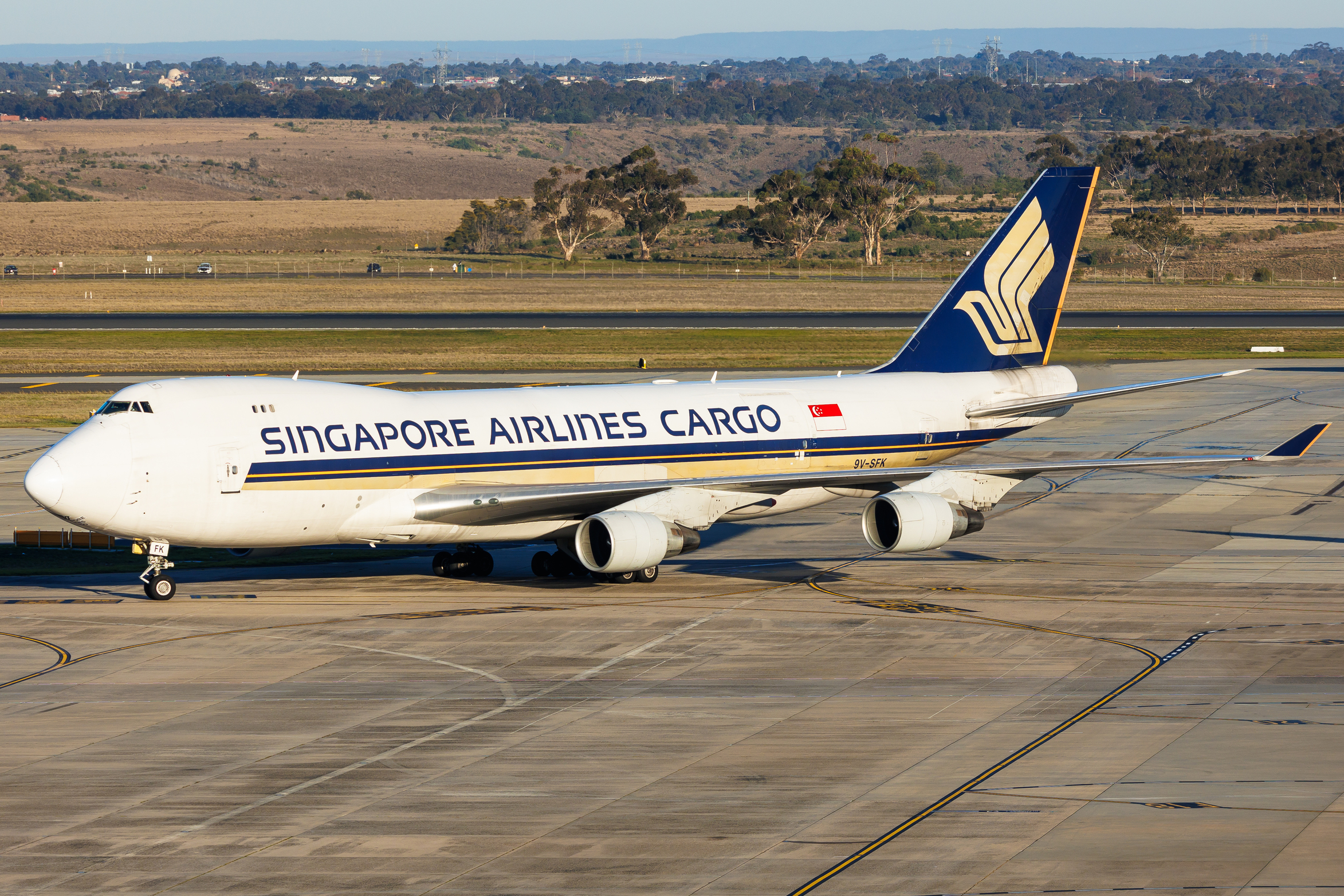 Full size: Singapore Airlines Cargo Boeing 747-400F 9V-SFK at Melbourne Airport