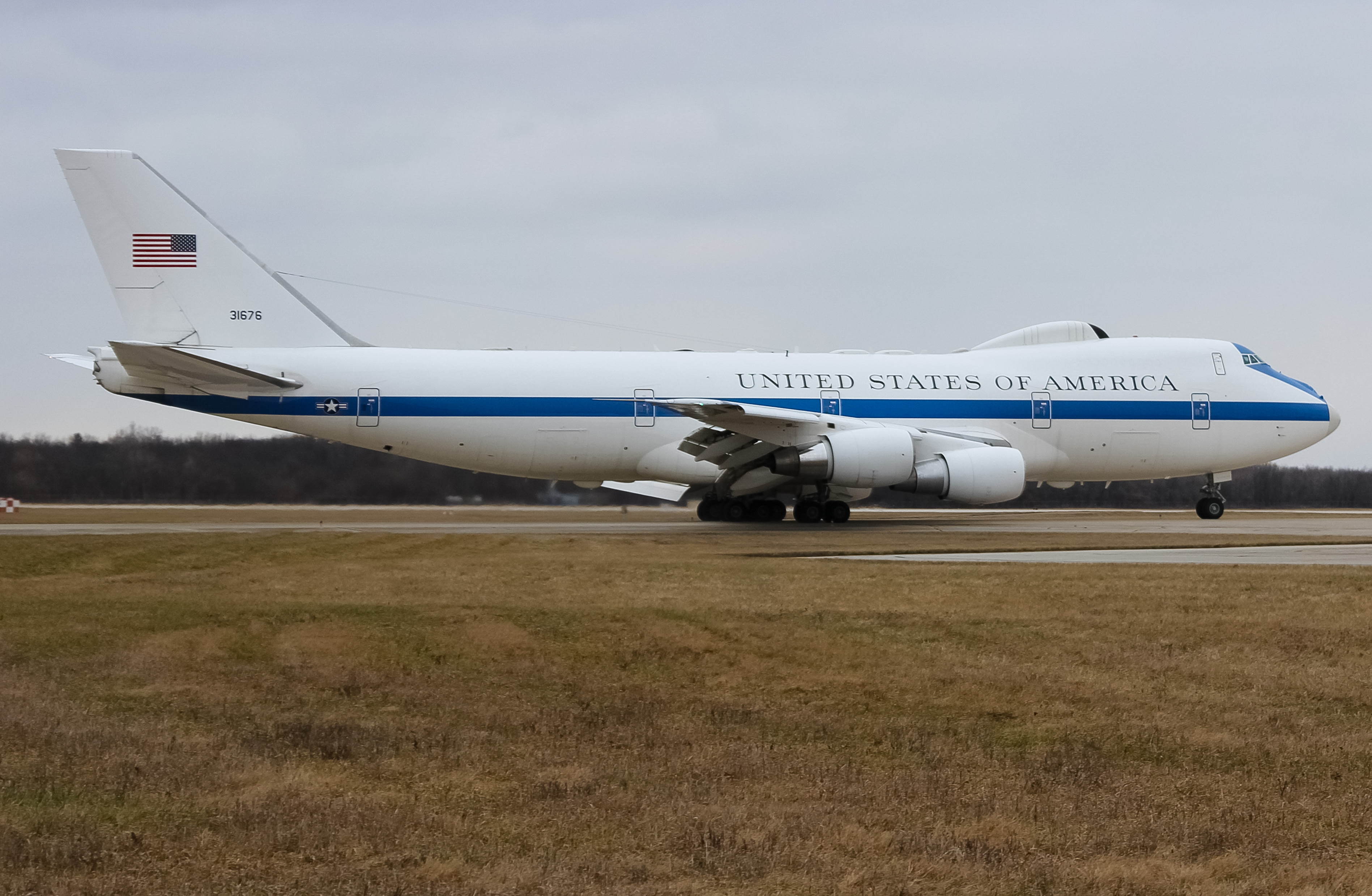 Full size: USAF - United States Air Force Boeing E-4B Nightwatch 31676 at Wright-Patterson Air Force Base