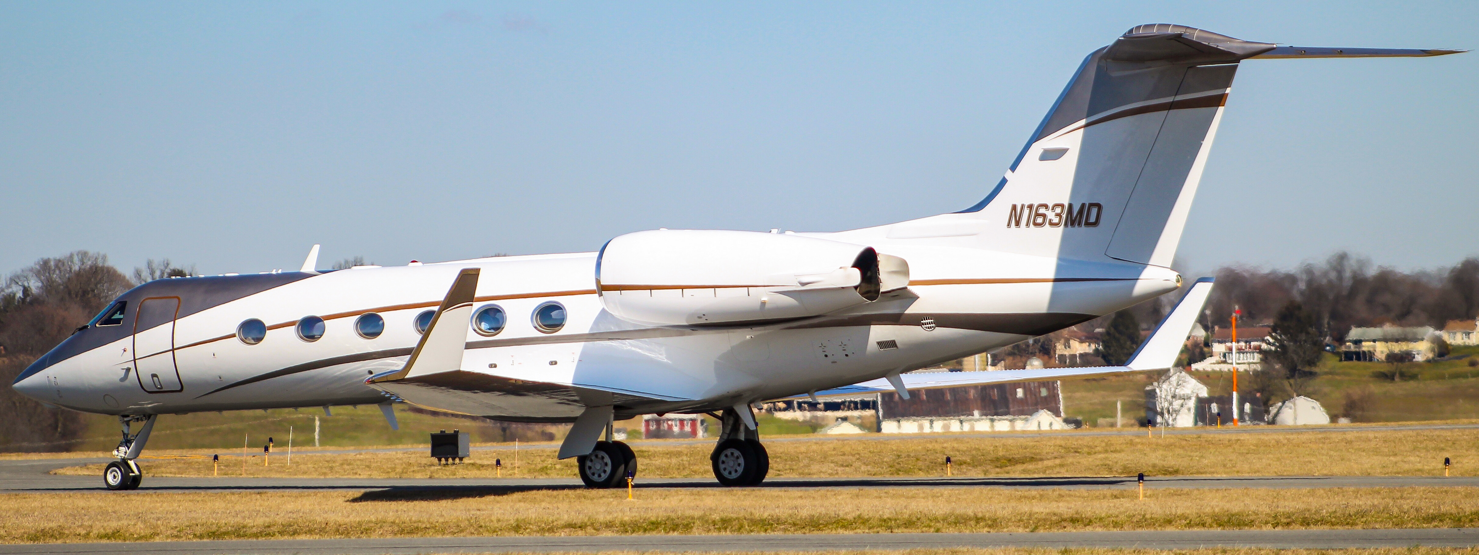 Full size: Arad Energy Gulfstream IV N163MD at Lancaster Airport
