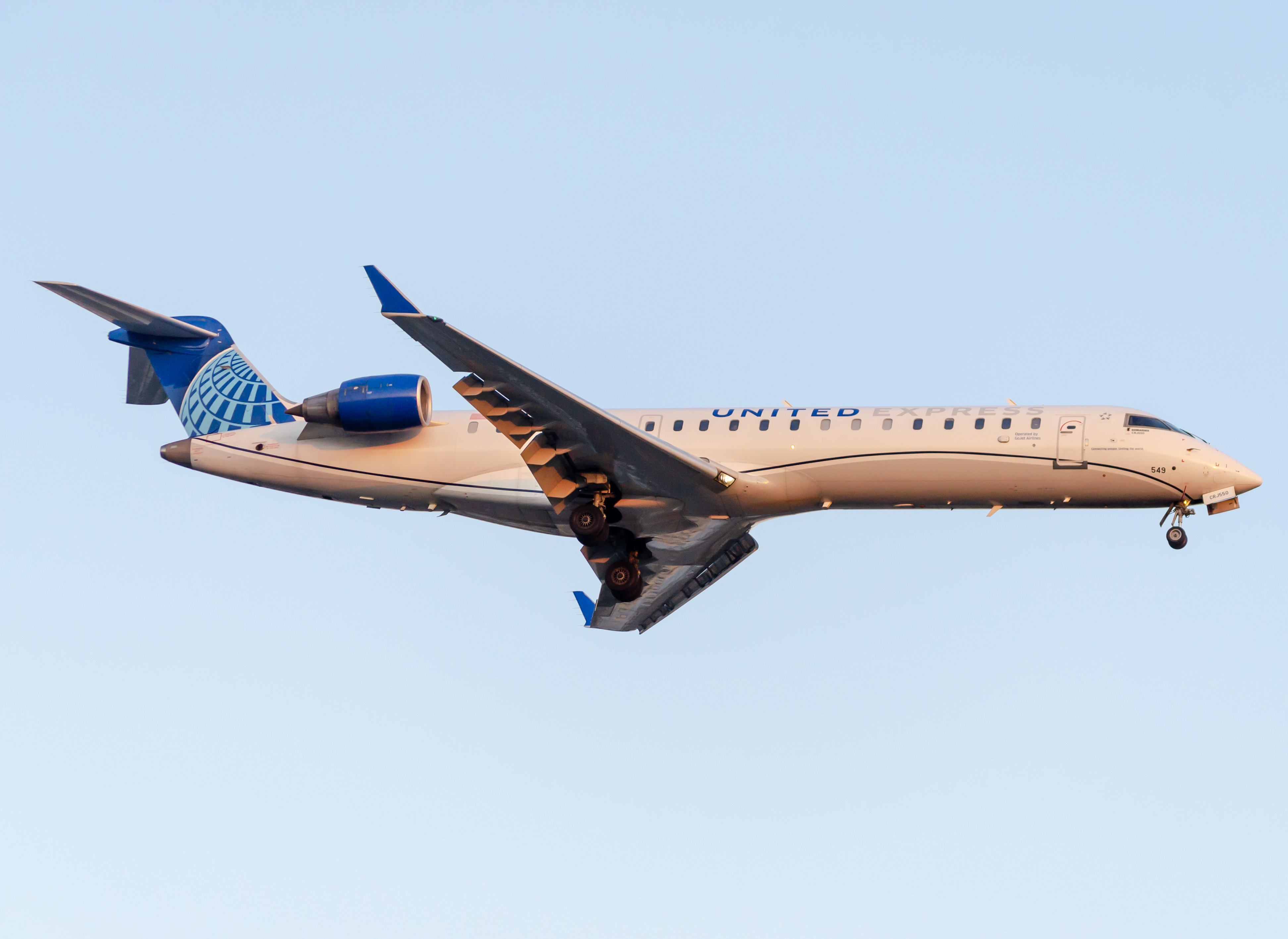 Full size: United Express Mitsubishi CRJ-550 N549GJ at Newark Liberty International Airport