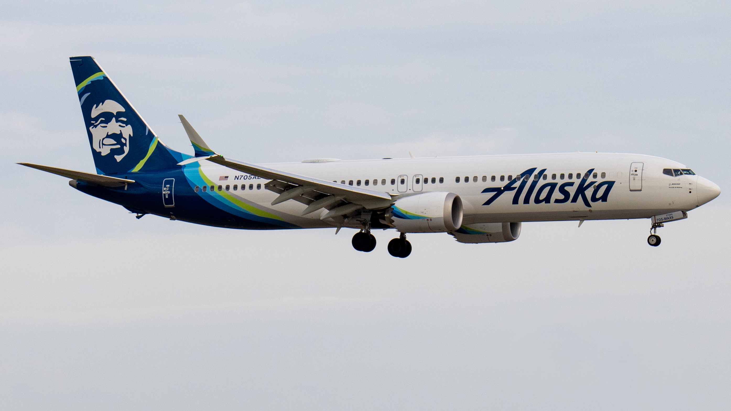 Full size: Alaska airlines  Boeing 737 MAX 9 N705AL at Indianapolis International Airport