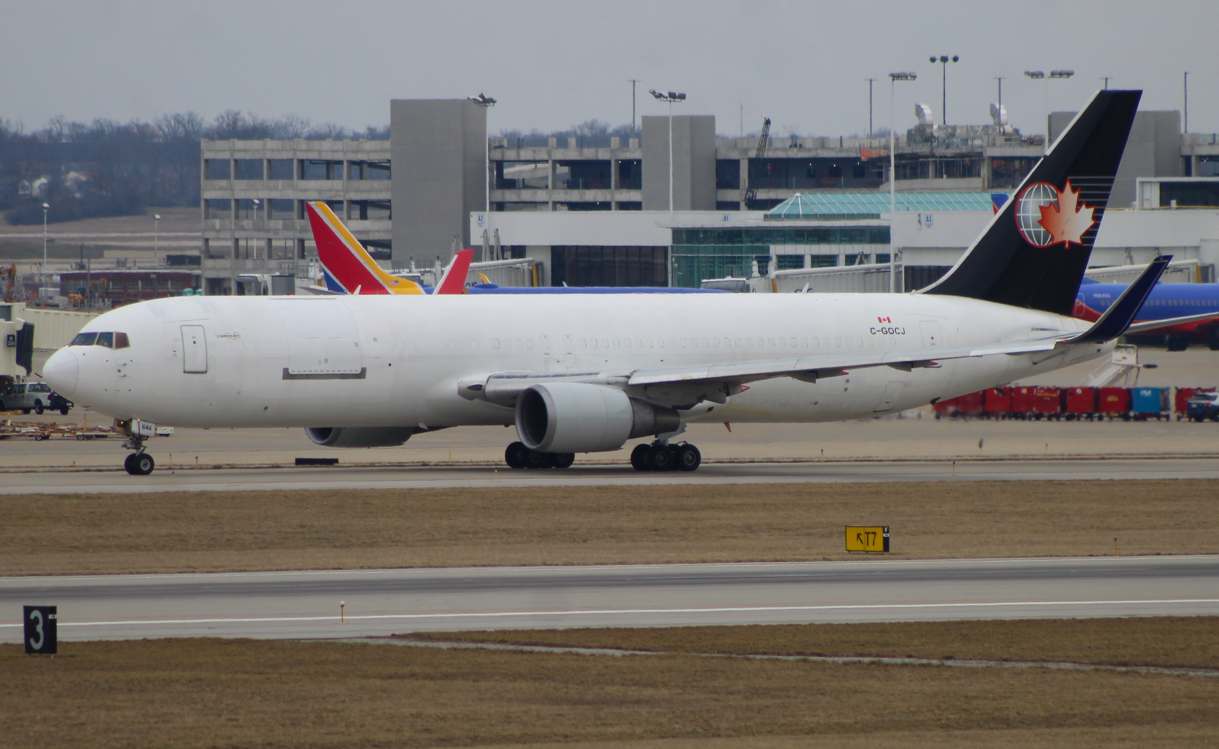 Full size: Cargo jet  Boeing 767-300F C-GOCJ at Cincinnati/Northern Kentucky International Airport