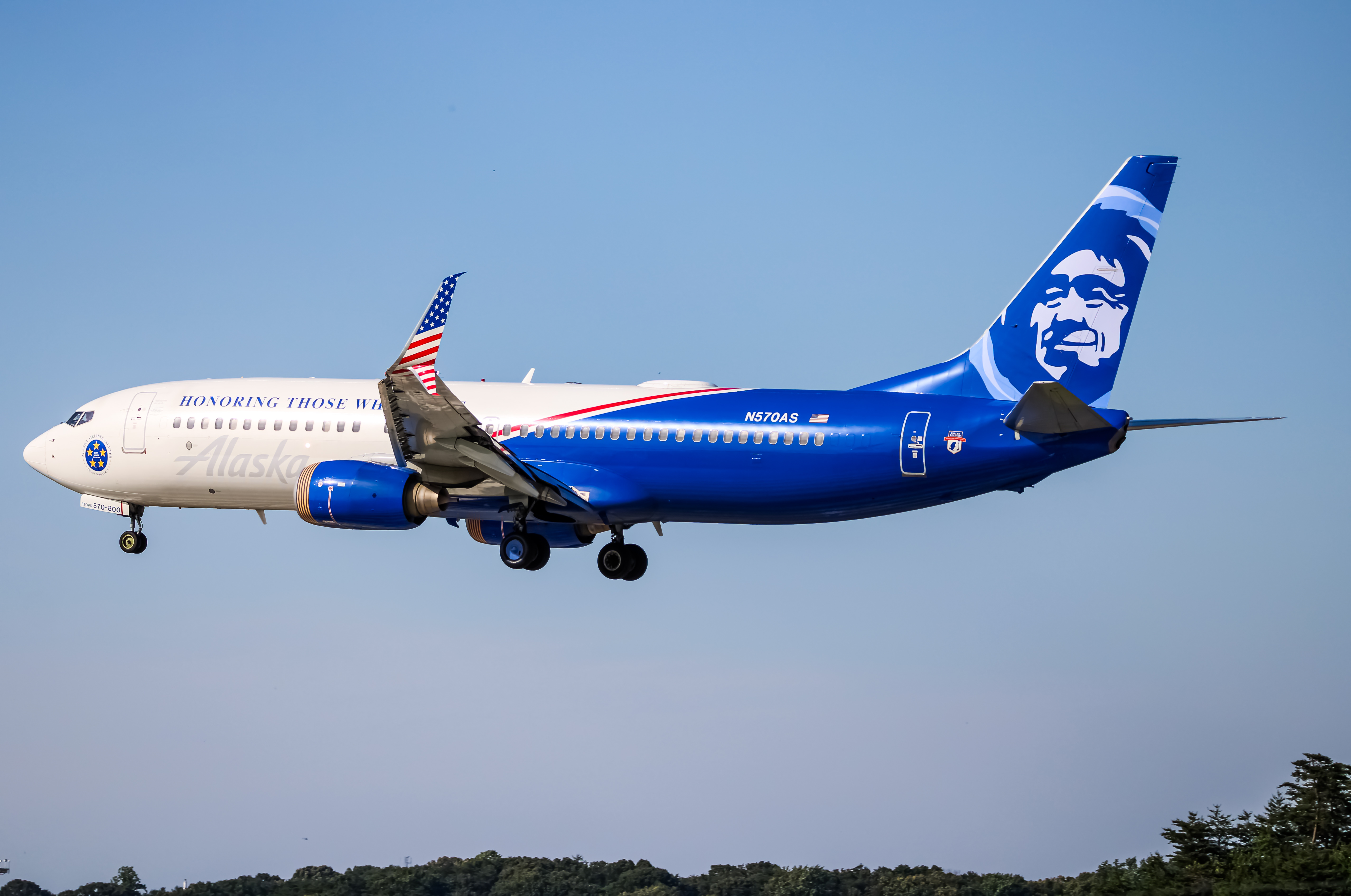 Full size: Alaska Airlines Boeing 737-800 N570AS at Baltimore/Washington International Thurgood Marshall Airport