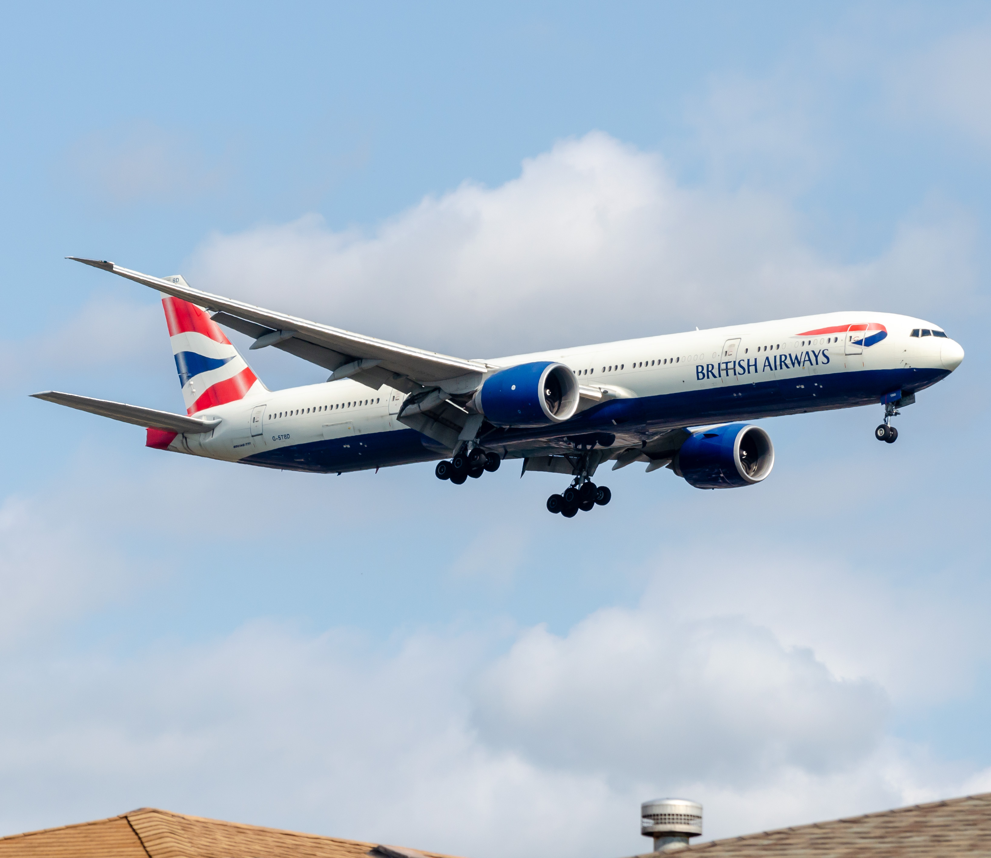 Full size: British Airways Boeing 777-300 G-STBD at John F. Kennedy International Airport