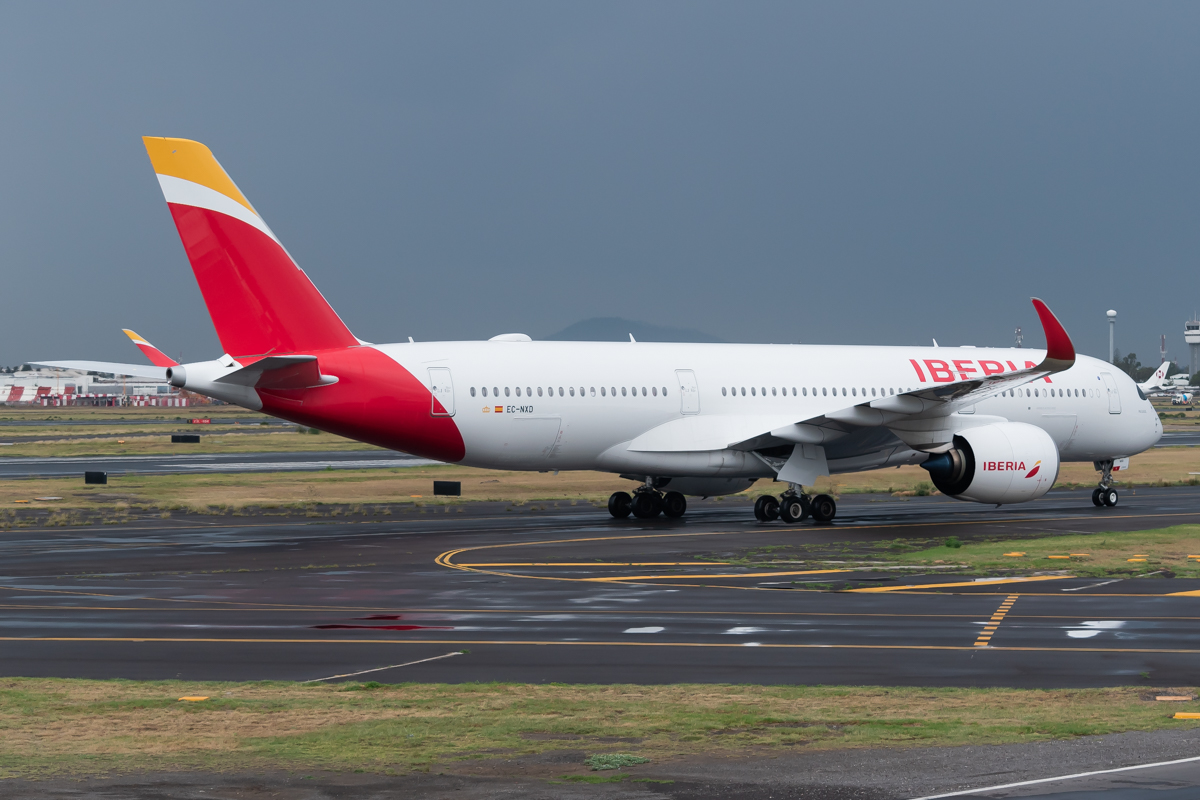 Full size: Iberia Airbus A350-900 EC-NXD at Madrid Barajas Airport