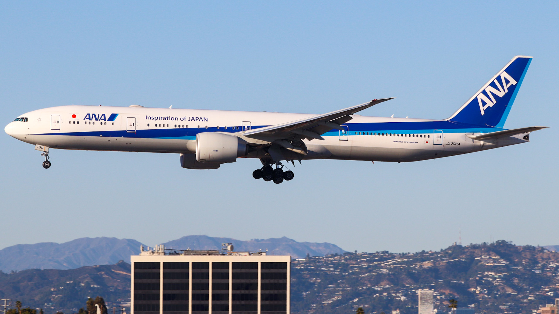 Full size: All Nippon Airways Boeing 777-300ER JA796A at Los Angeles International Airport