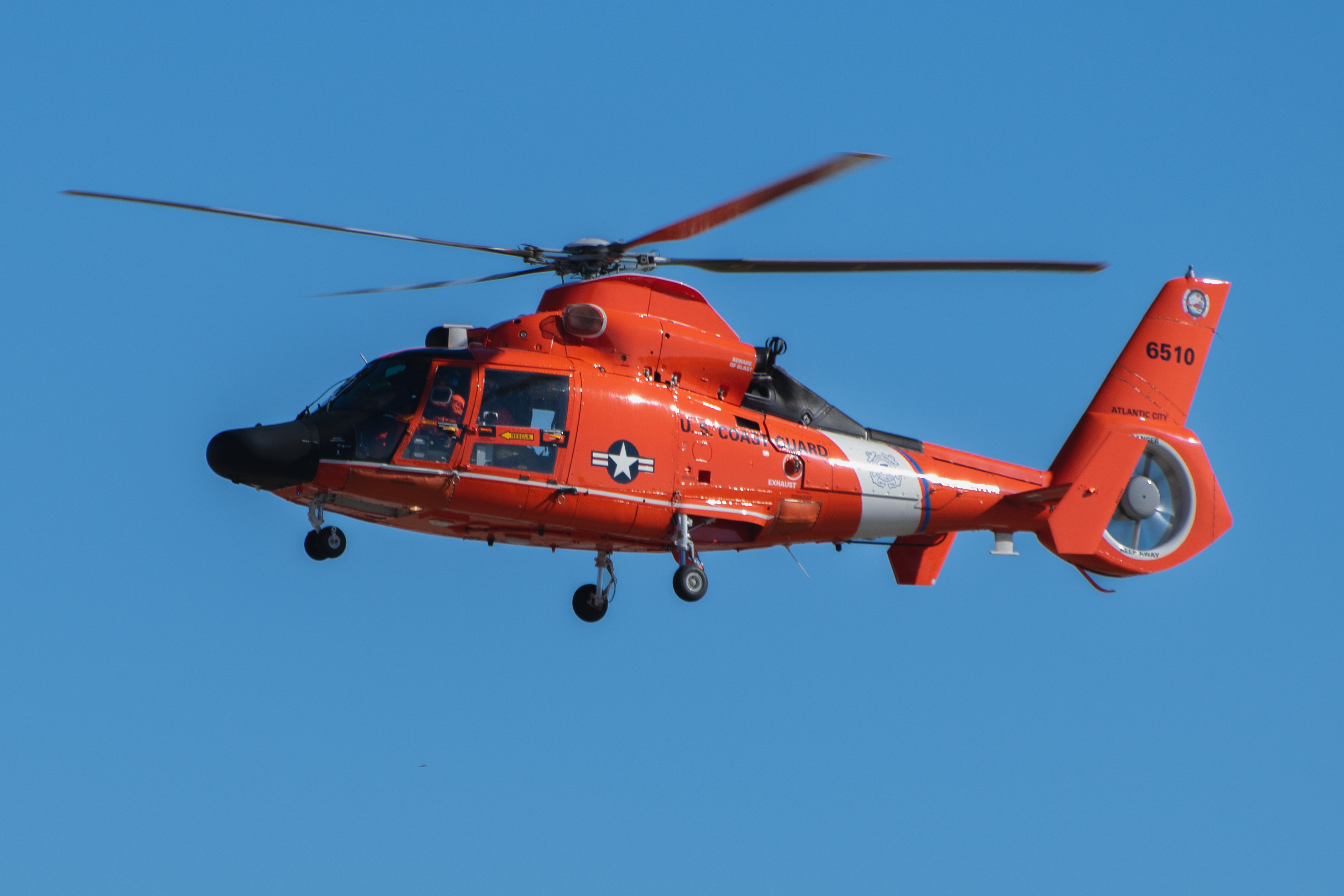Full size: USCG - United States Coast Guard Aerospatiale HH-65C 6510 at Atlantic City International Airport